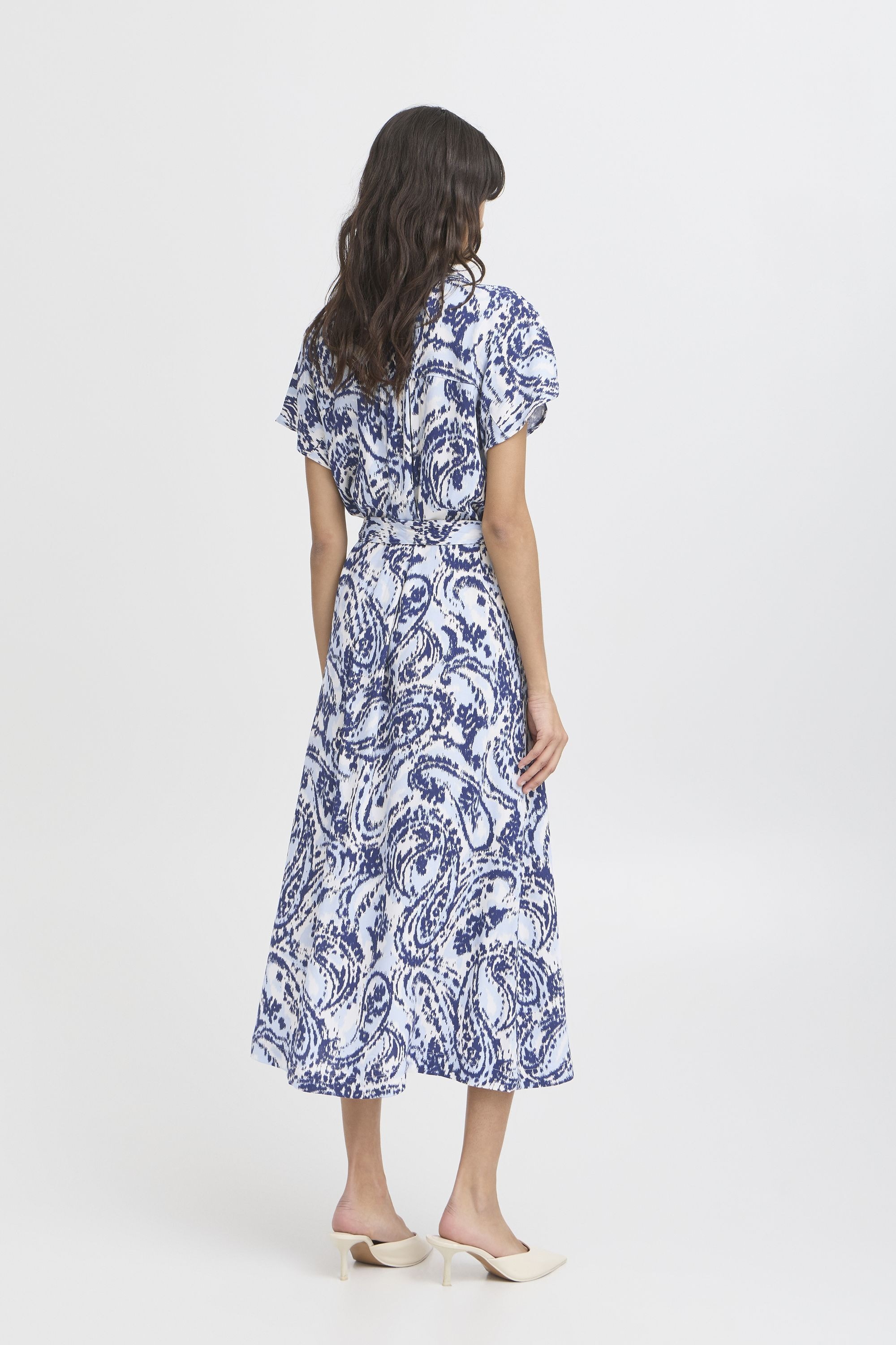b.young Midikleid »Midikleid BYMMMJOELLA«