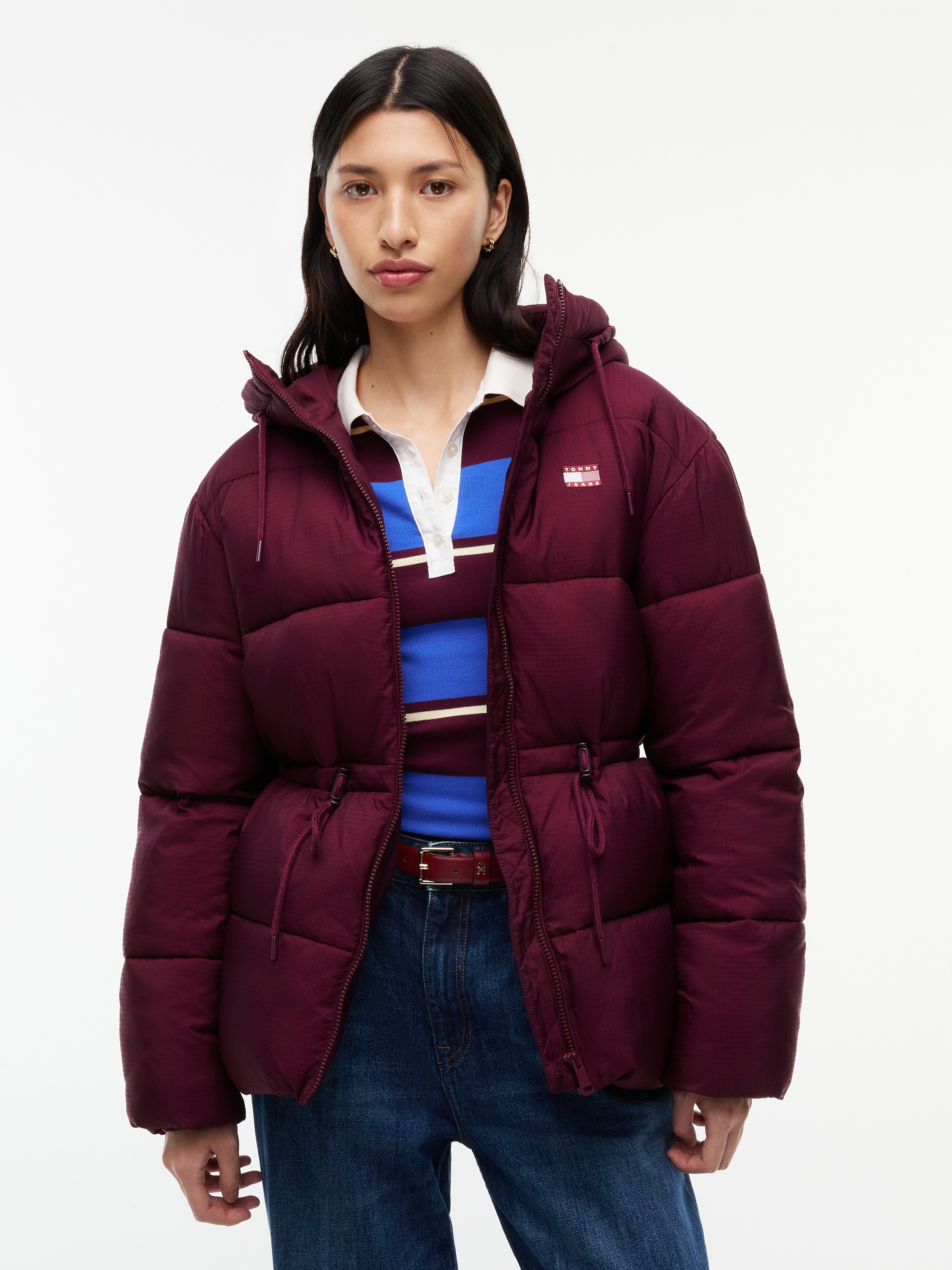 Tommy Jeans Steppjacke "TJW HOODED MIDI PUFFER JACKET" mit Kapuze Kunstfaser