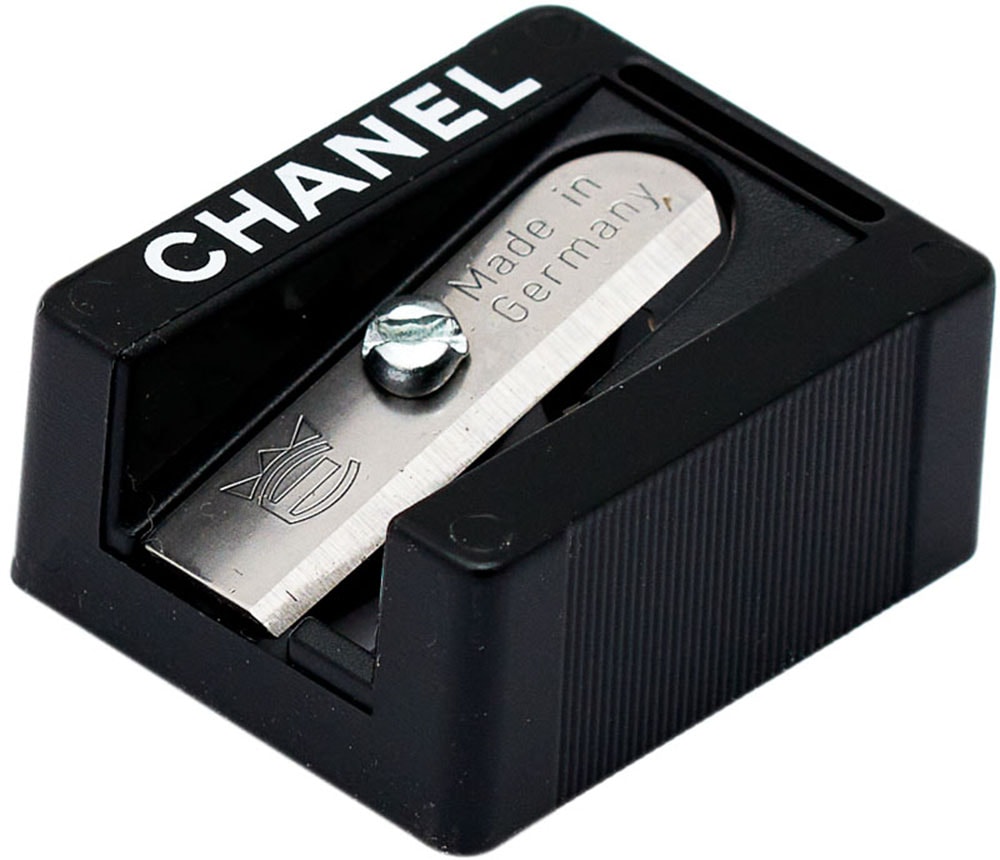 CHANEL Kajal »Le Crayon Yeux«, Mit Vitamin-E-Derivat