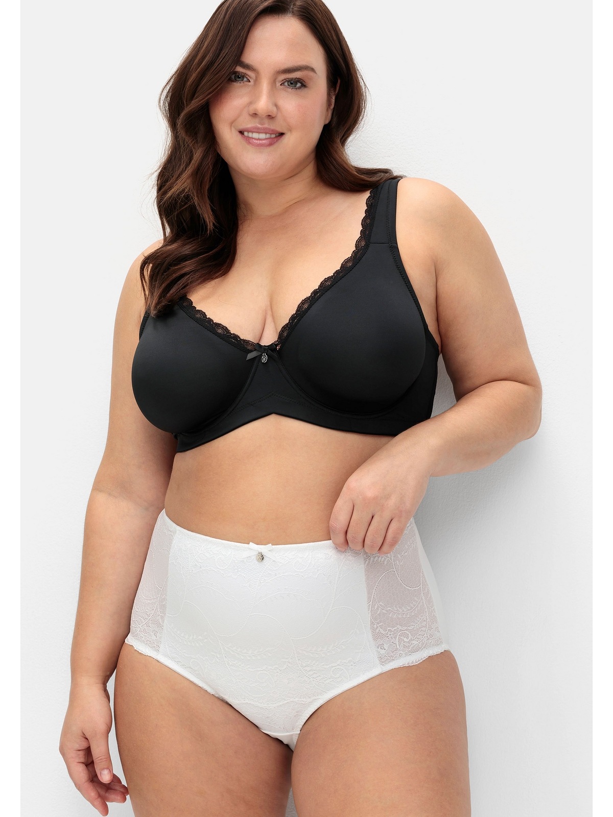 Sheego High-Waist-Slip »Große Größen«, im Doppelpack, mit Spitzeneinsatz