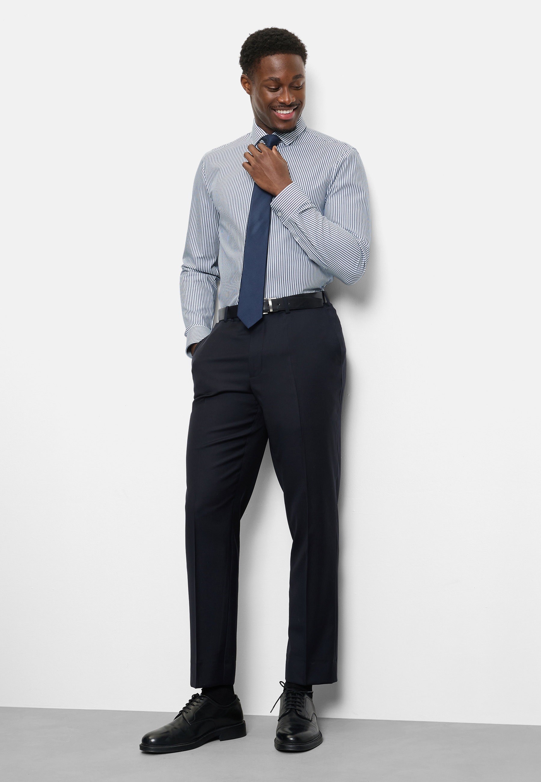 OLYMP No. Six 24/Seven Shirt Navy 38 8