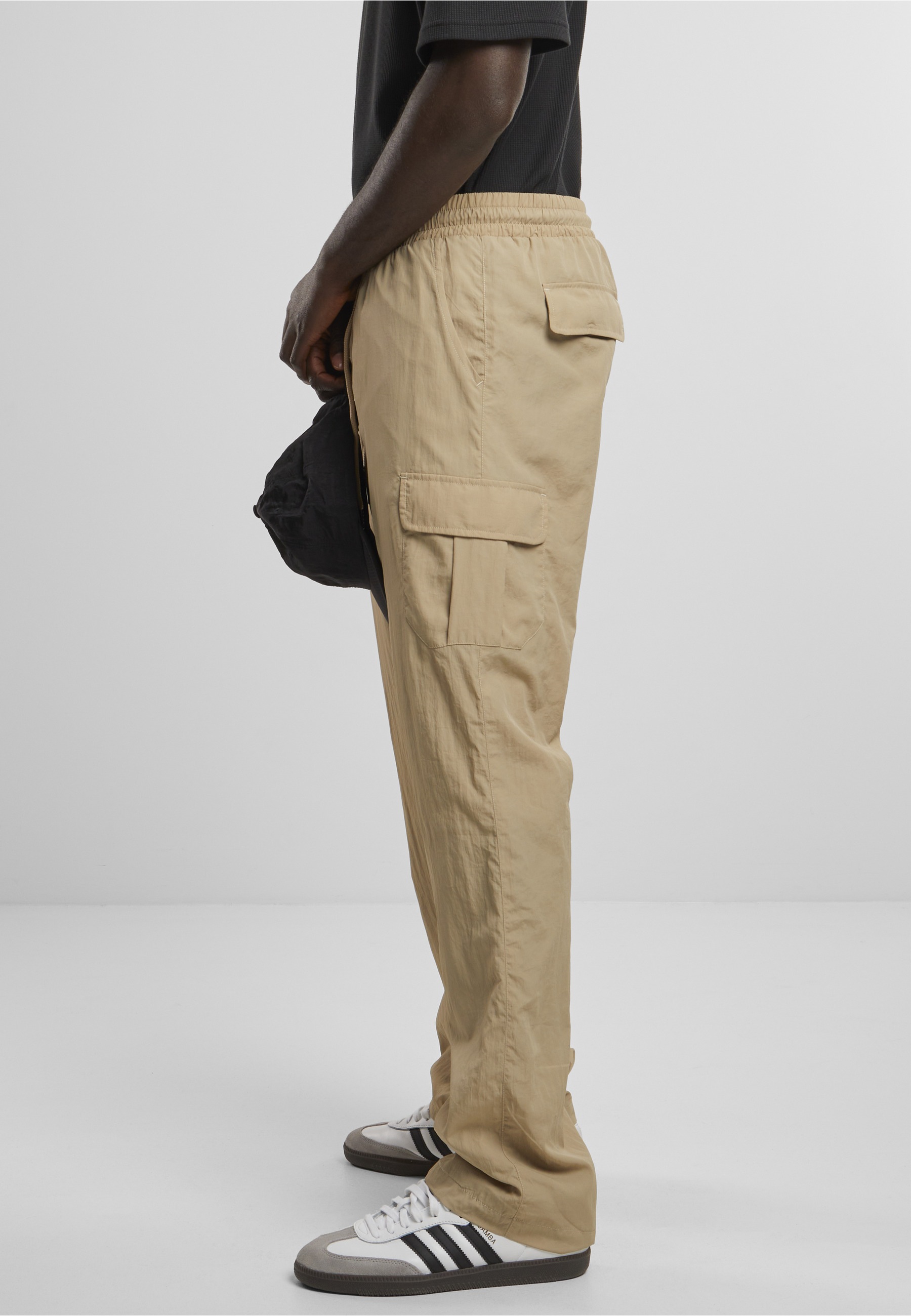 URBAN CLASSICS Cargohose »Urban Classics Herren Straight Leg Nylon Cargo Pants«