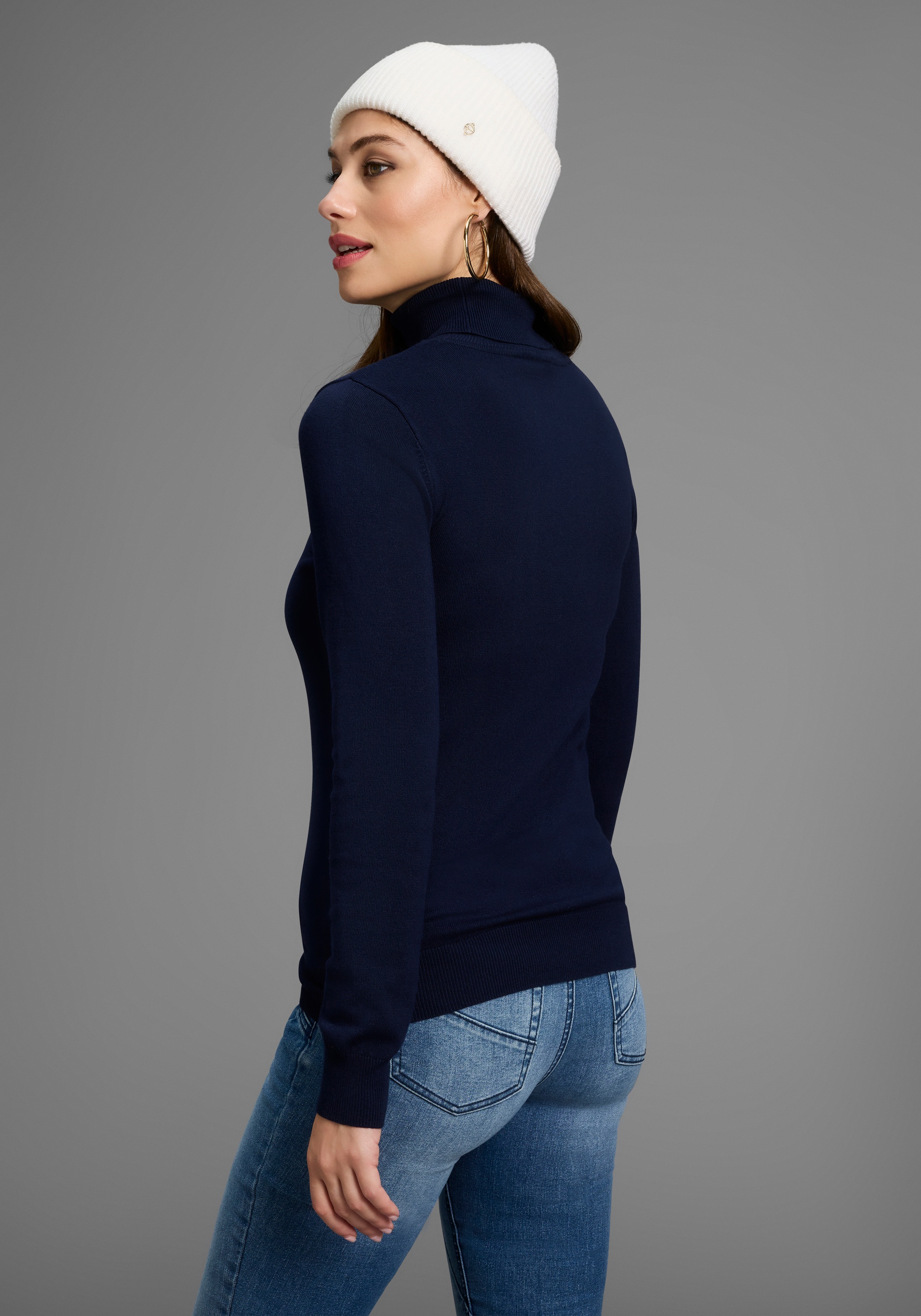 Bruno Banani Rollkragenpullover, mit Metalllogo günstig online kaufen