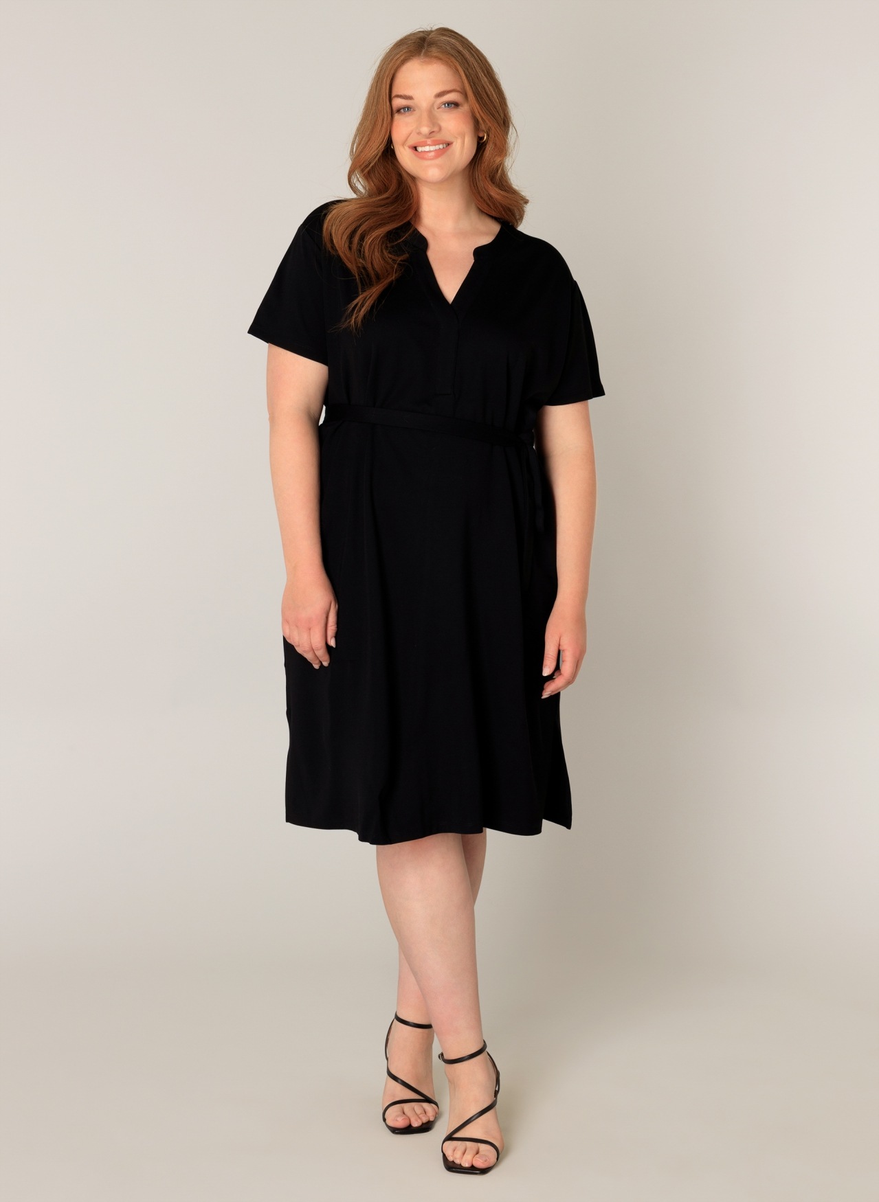 Thumbnail - Base Level Curvy Sommerkleid, mit Bindegürtel