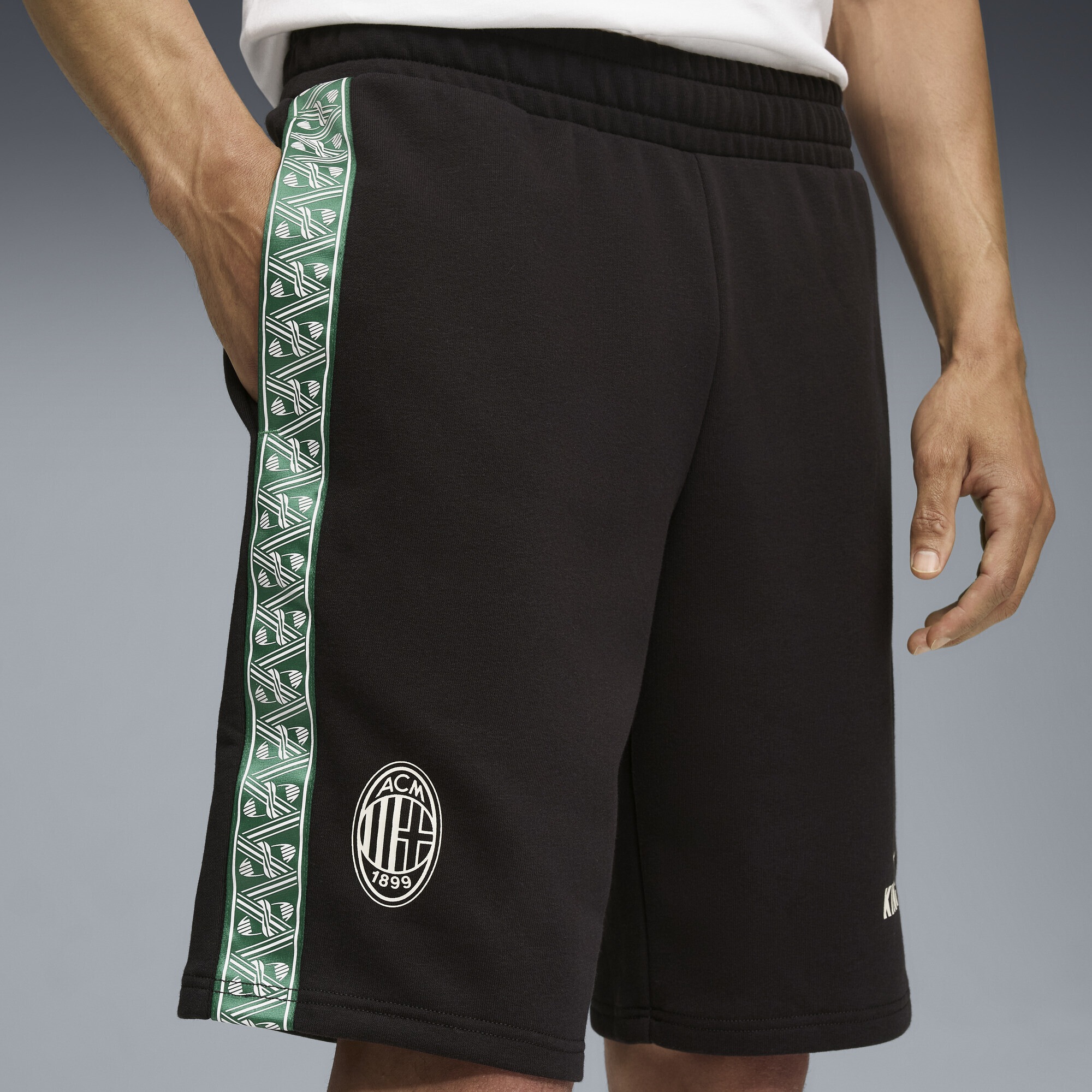 PUMA Sporthose »AC Milan KING Sweat-Shorts Herren«