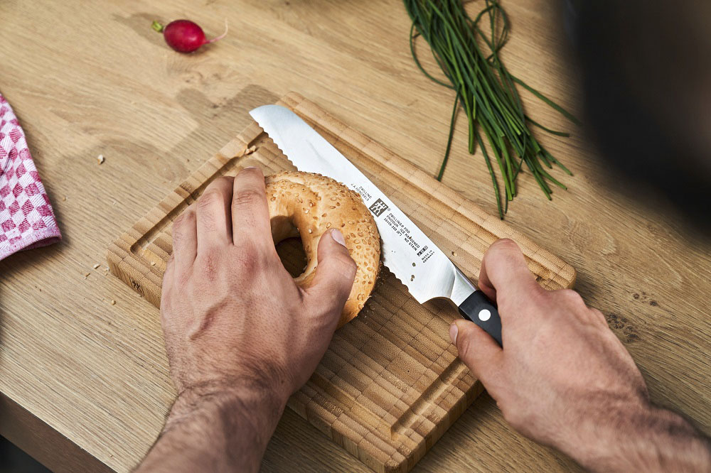Thumbnail - Zwilling Brotmesser "Pro", (1 tlg.), Klingenlänge 20 cm