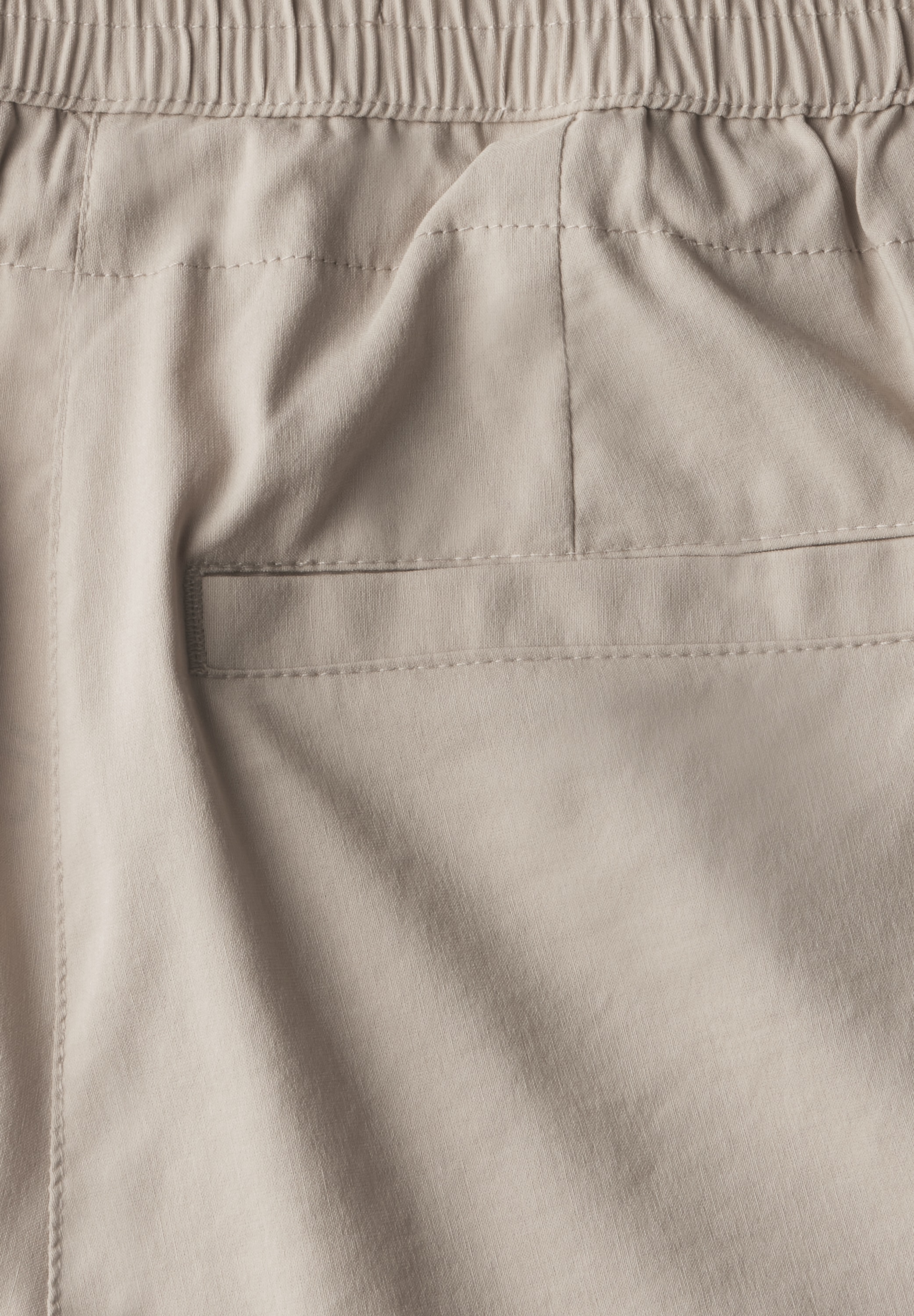 Cecil Stoffhose, Middle Waist