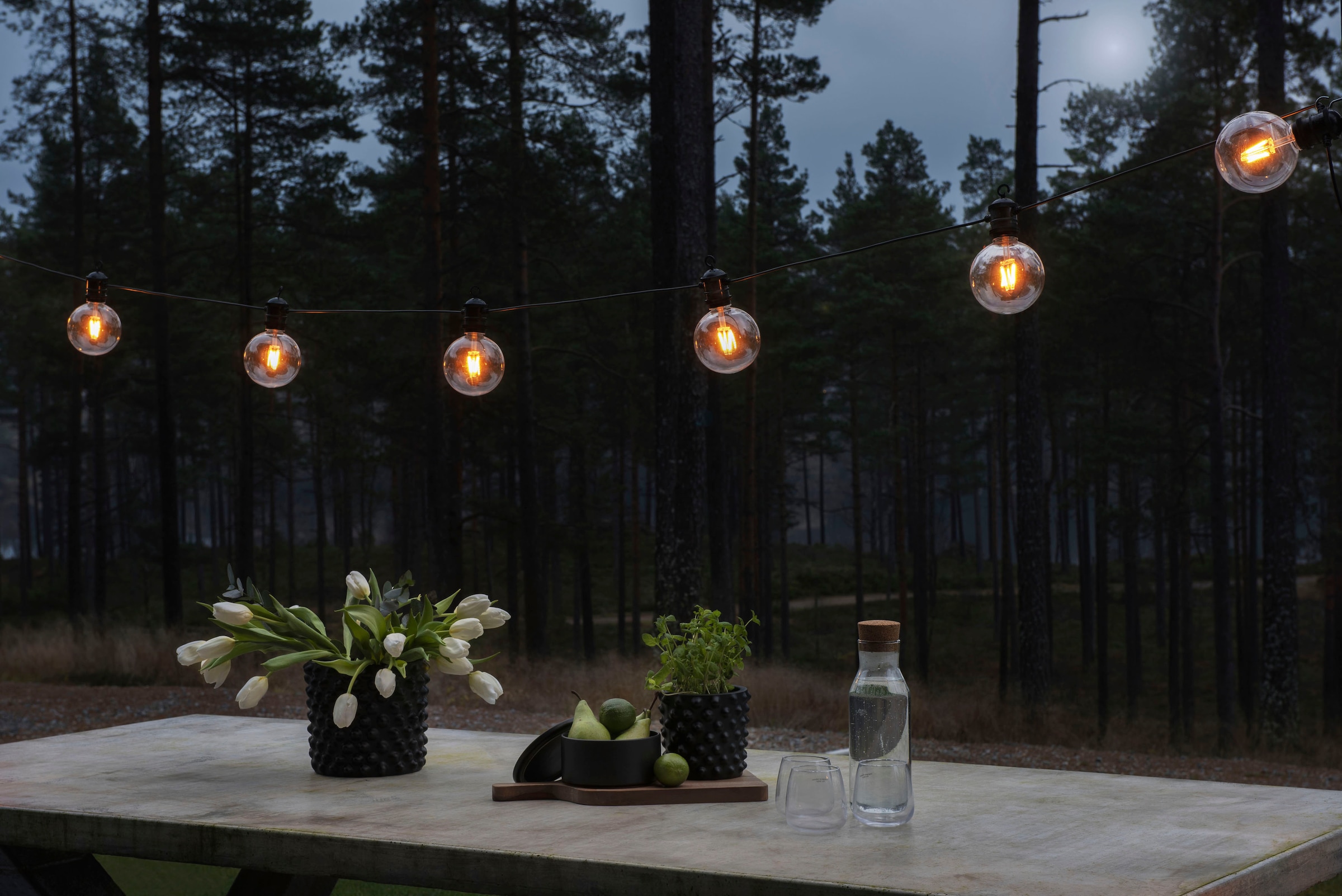 KONSTSMIDE LED-Lichterkette »LED Solar Biergartenkette, 10 bernsteinfarbene Dioden, Timer«, 10 St.-flammig, Fernbedienbar Dimmbar, 8 Lichtfunktionen, 
Solarbox über USB aufladbar