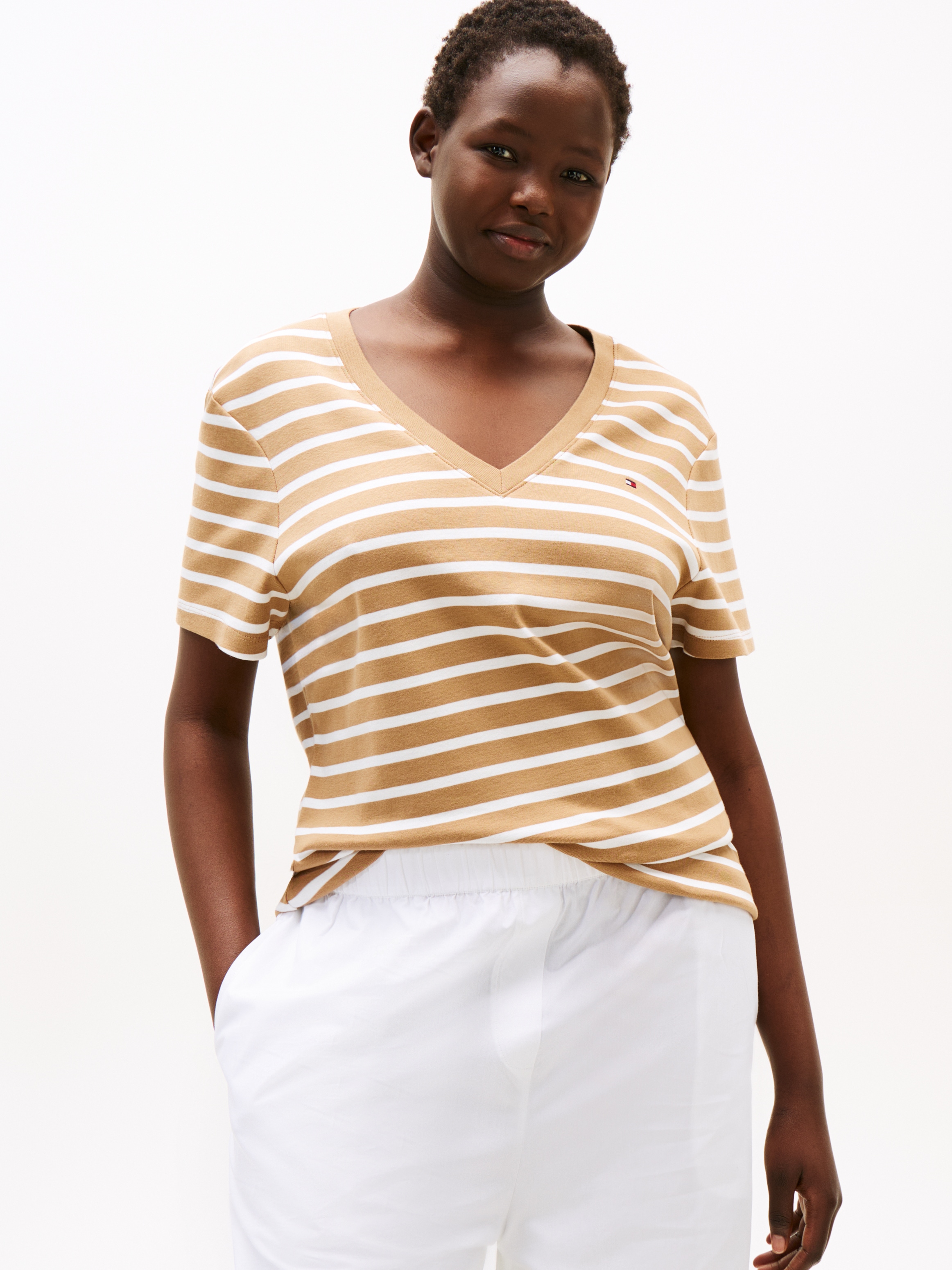 Tommy Hilfiger Curve V-Shirt "CRV SLIM CODY V-NK SS" in großen Größen, Baum günstig online kaufen