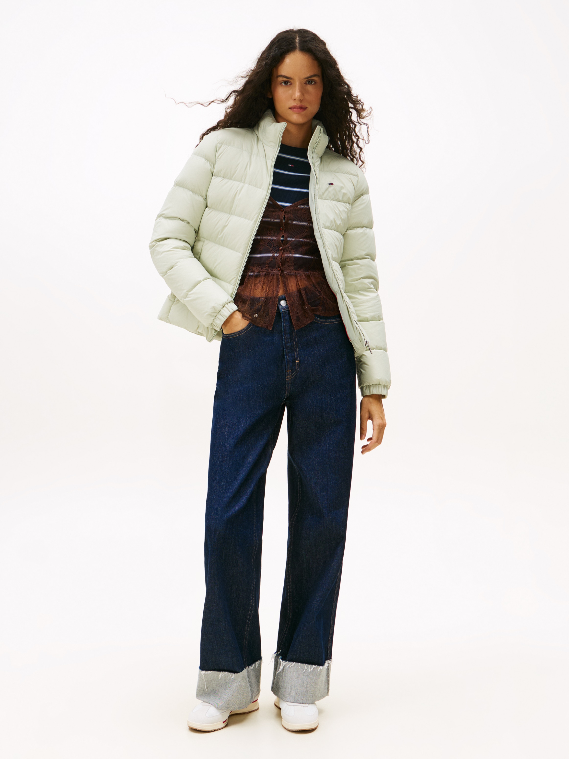 Tommy Jeans Steppjacke »TJW BASIC HOODED DOWN JACKET EXT«, mit Kapuze, mit Logostickerei
