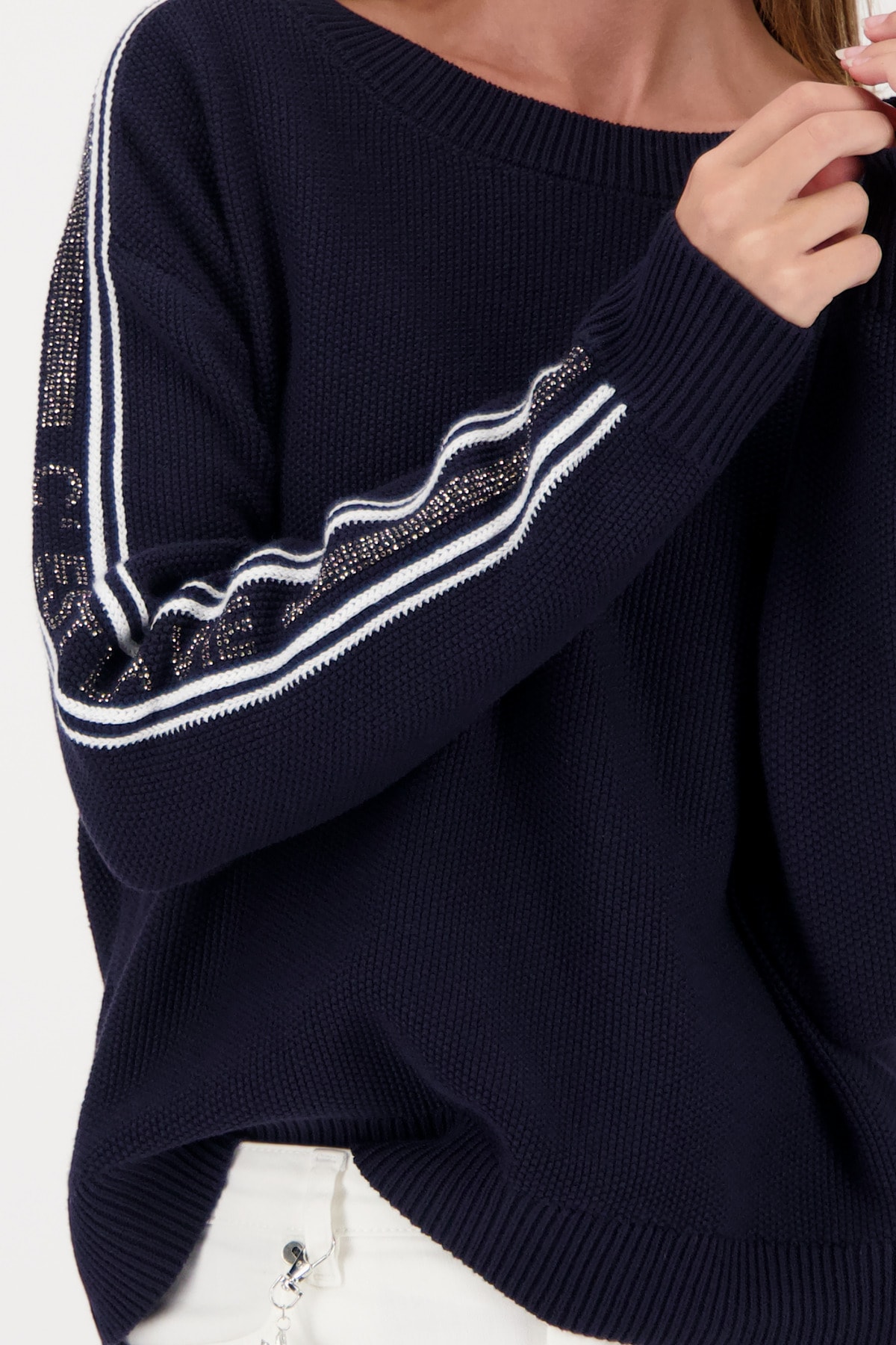 Monari Strickpullover Regular Fit, Streifendetails, Strasssteinschriftzug