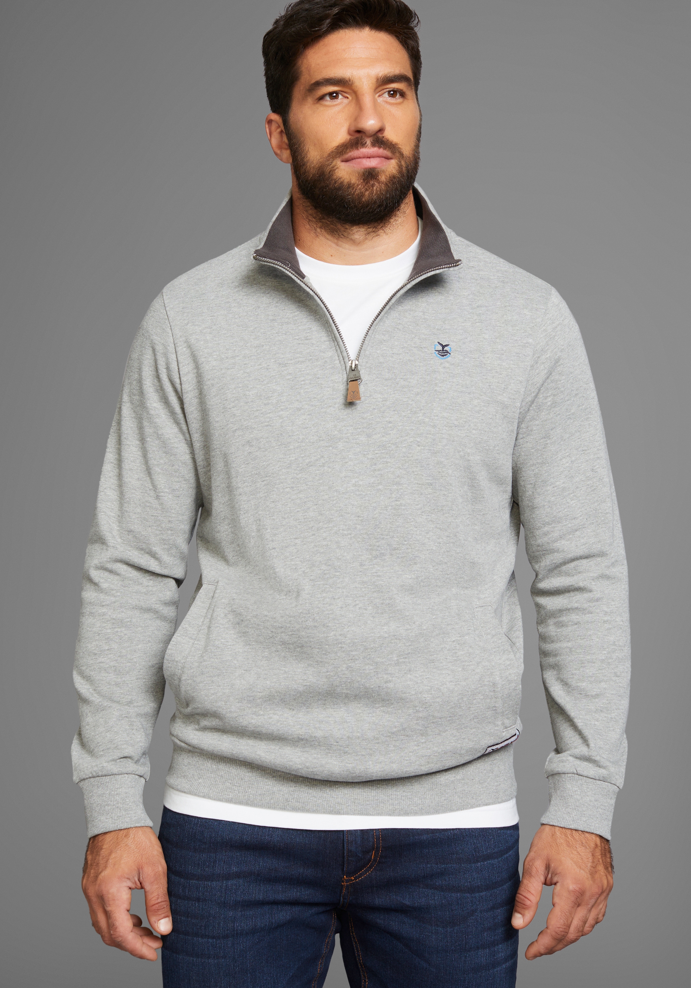 DELMAO Sweatshirt, mit Henley Kragen und Seitentaschen - NEUE KOLLEKTION günstig online kaufen