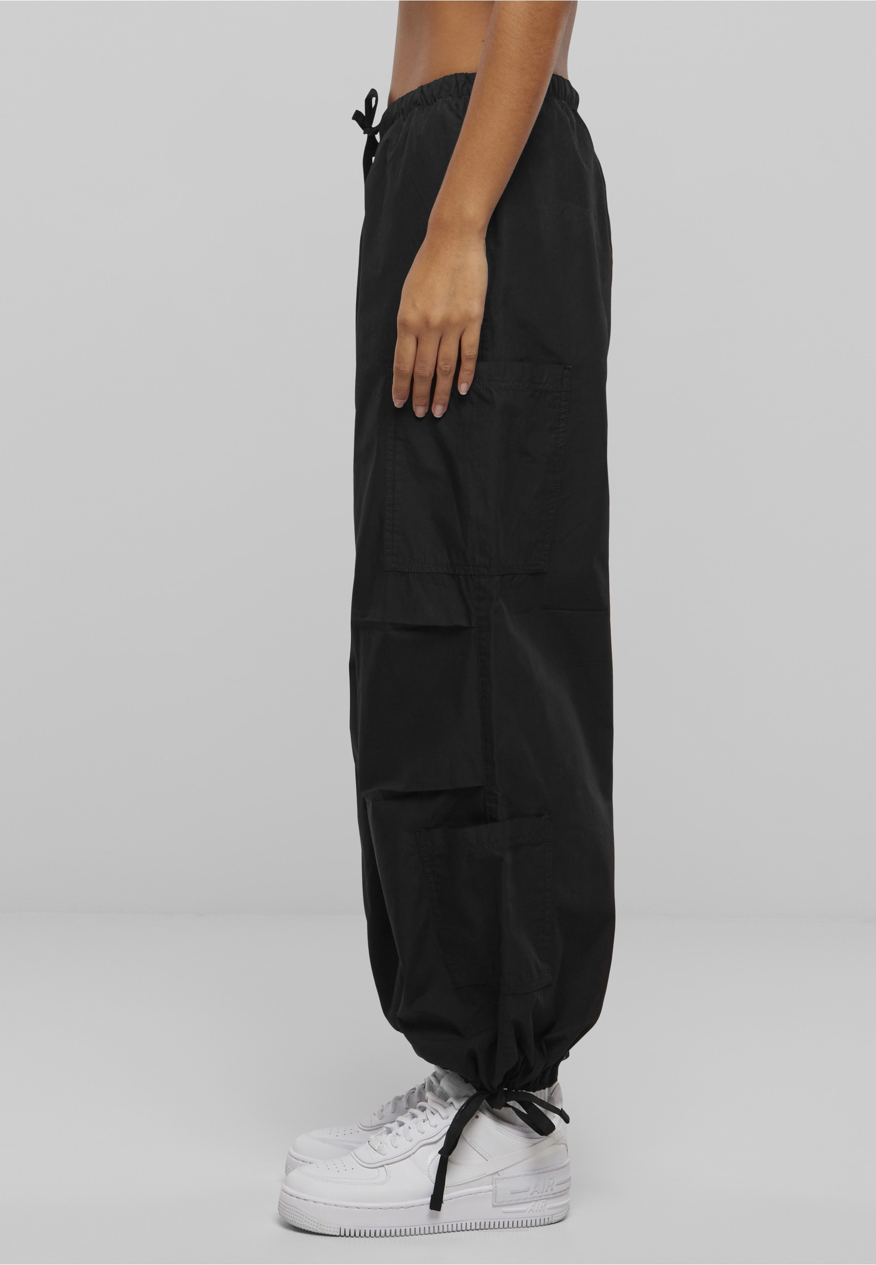 URBAN CLASSICS Cargohose »Urban Classics Ladies Cotton Cargo Parashute Pants«