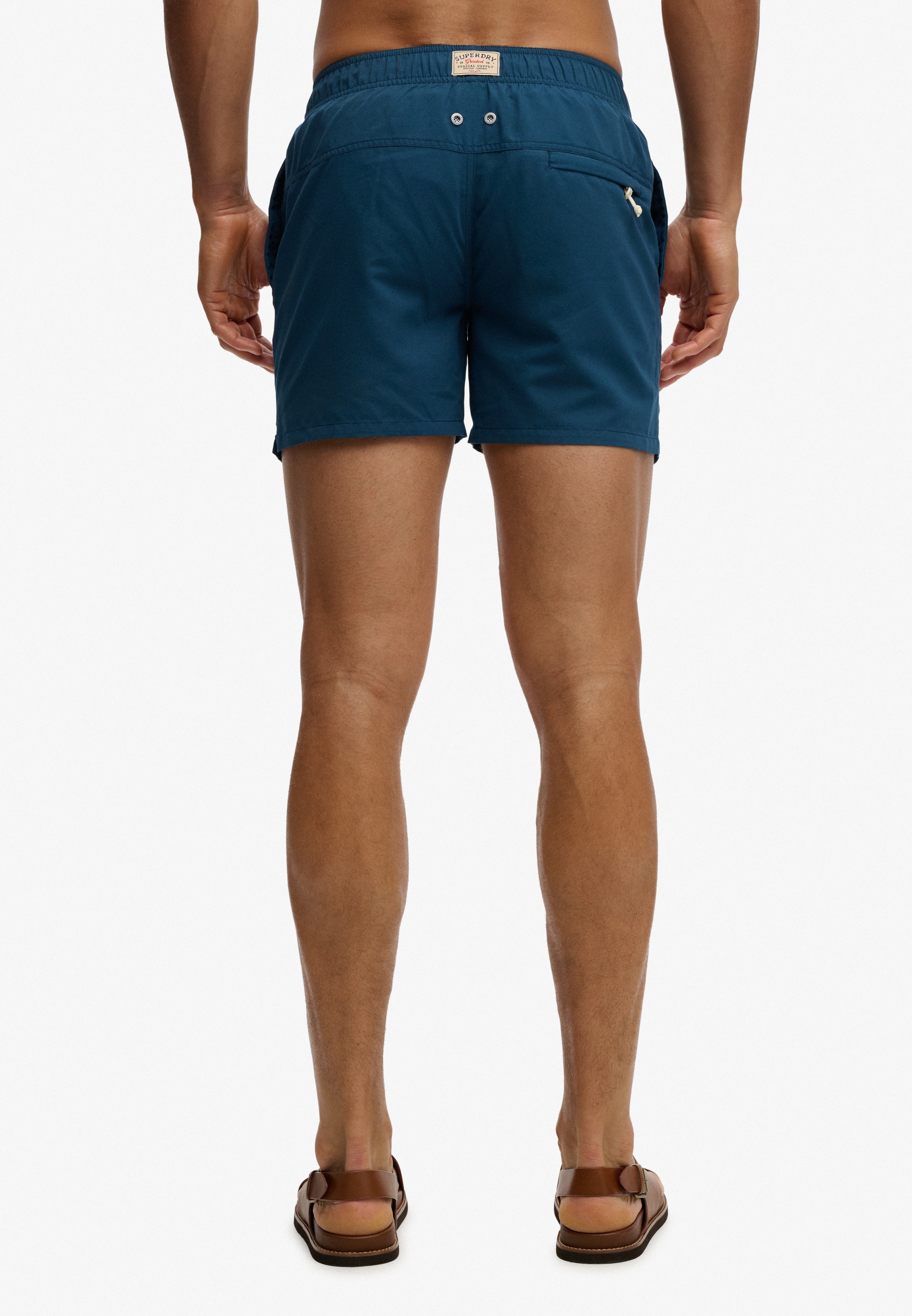 Superdry Badeshorts "EMBROIDERED LOGO 15 SWIM SHORT" aus Polyester, modische Passform, unifarbenes Design, pflegeleicht