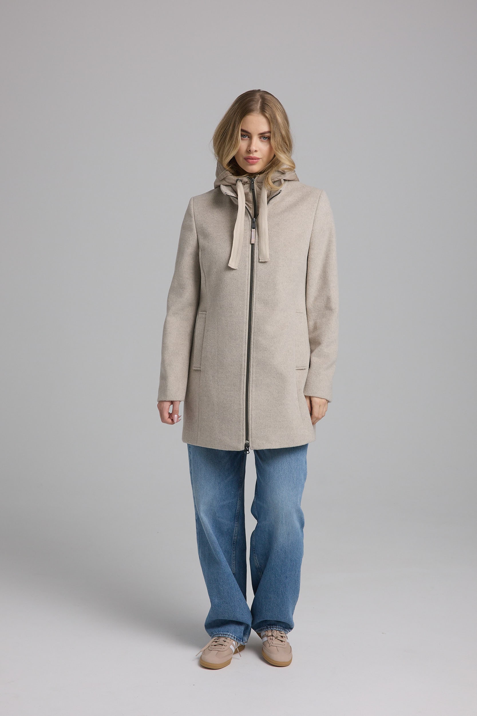 MANISA Wolljacke, mit Kapuze, mit herausnehmbarer Kapuze