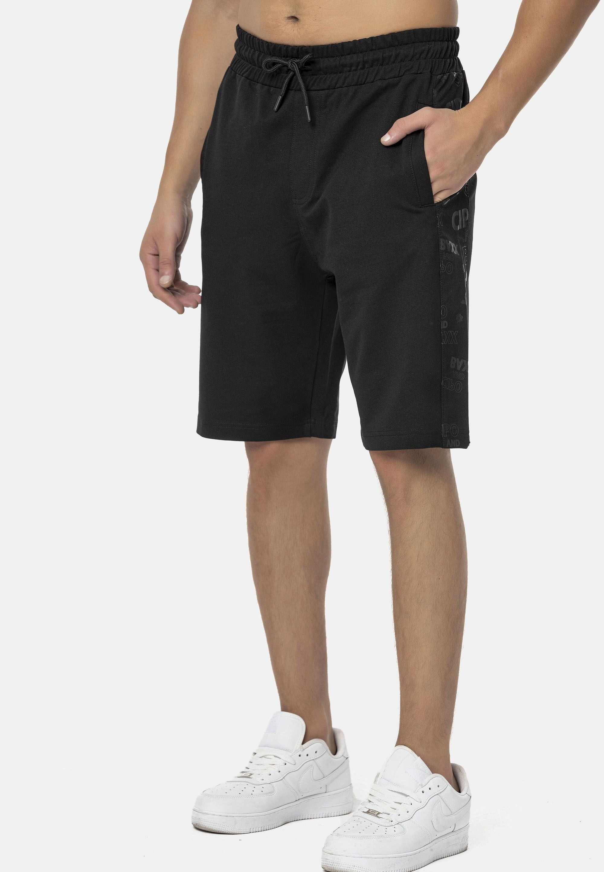 Cipo & Baxx Stoffhose »Hosen«, mit dezentem Print