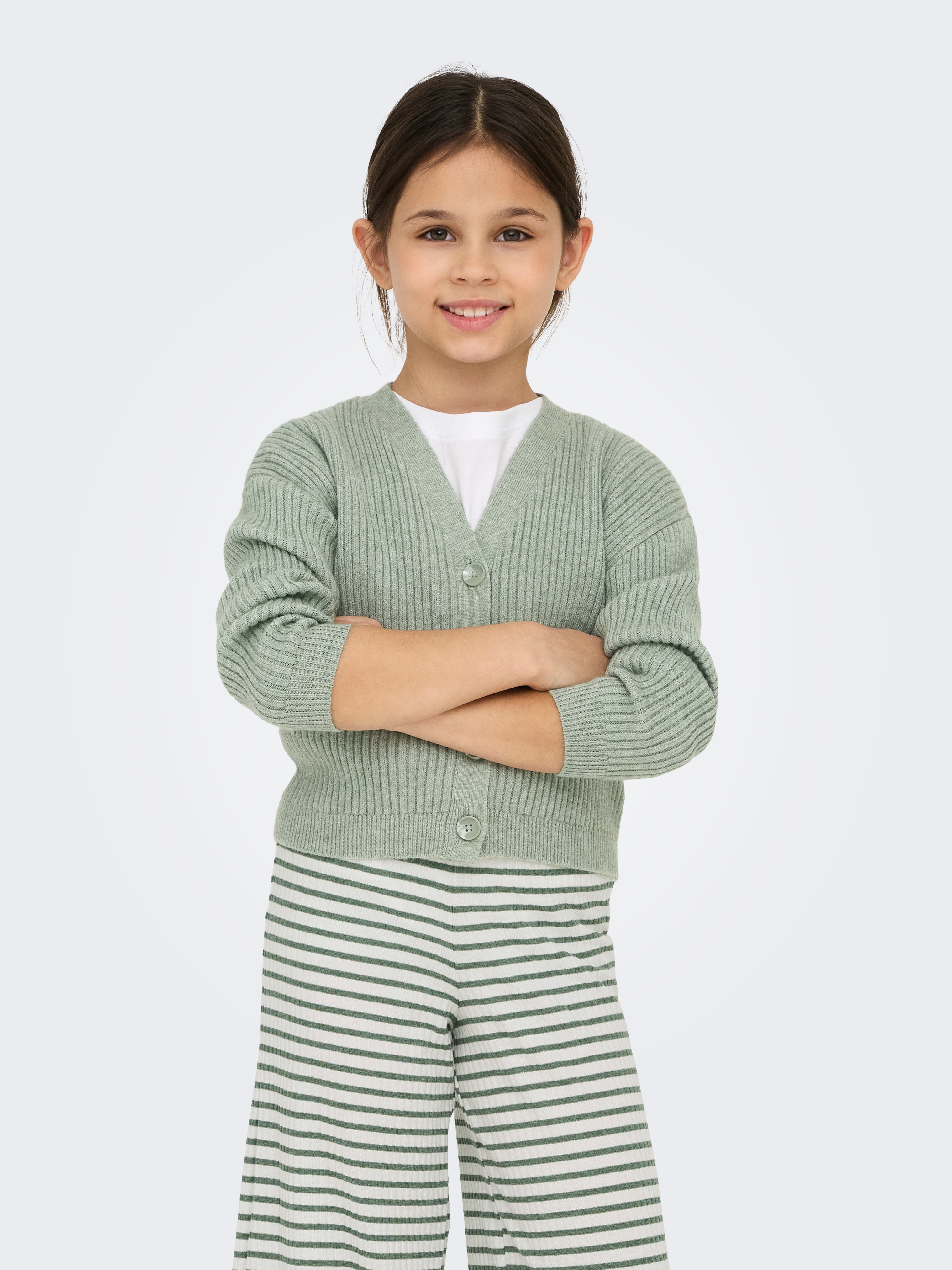 KIDS ONLY Strickjacke "KOGMANDY LS SHORT BOXY CARDIGAN KNT NOOS" Viskosemischung, regular fit