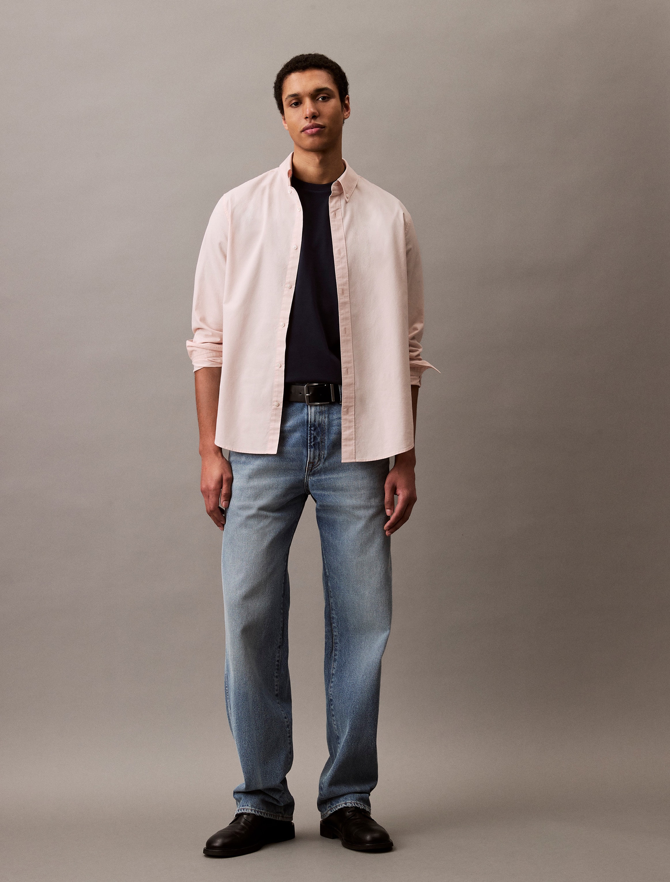 Calvin Klein Jeans T-Shirt »SS SMOOTH CTTN SOLID CREWNK TEE«, mit Logo