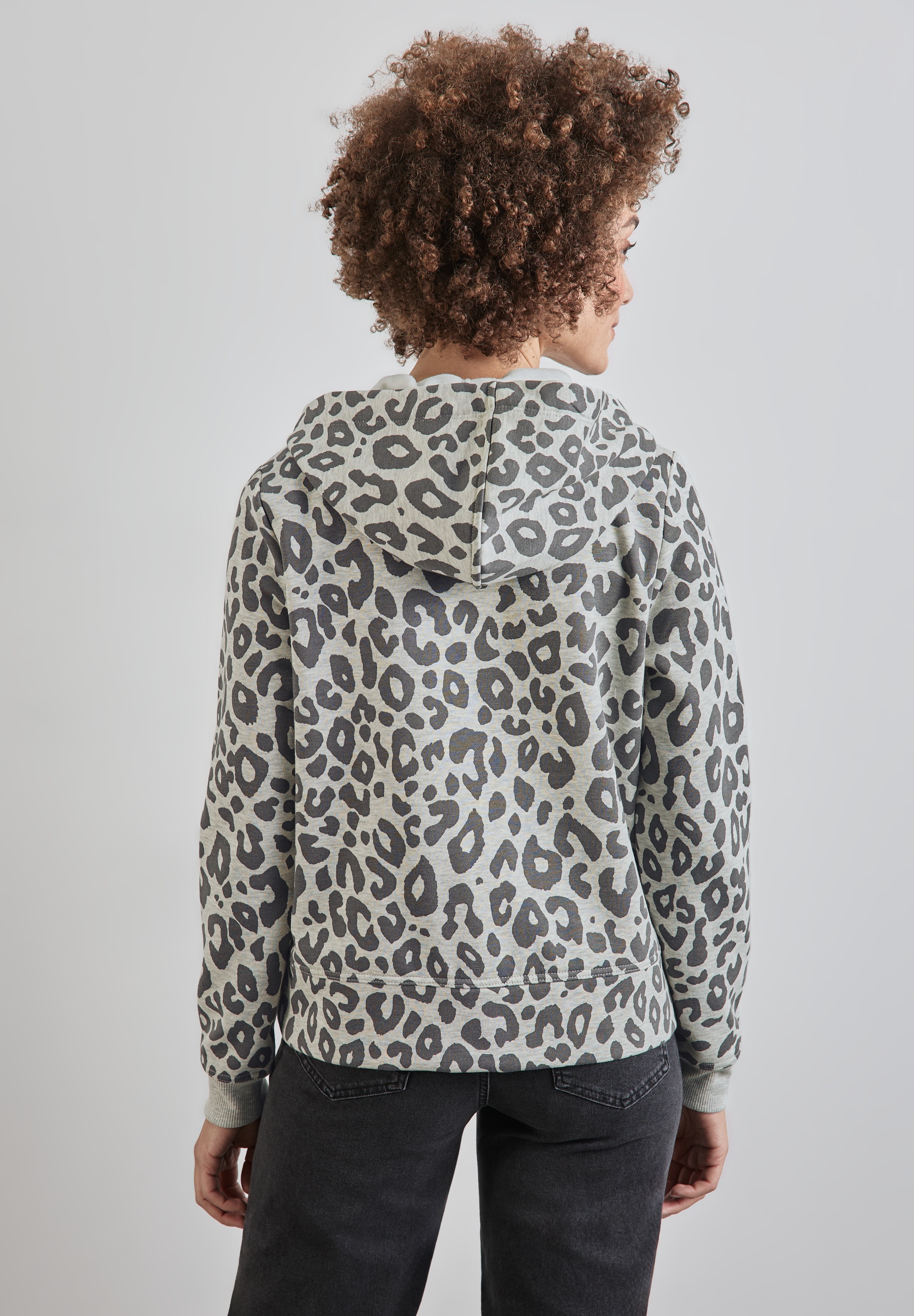 STREET ONE Sweatjacke, mit allover Leoprint günstig online kaufen