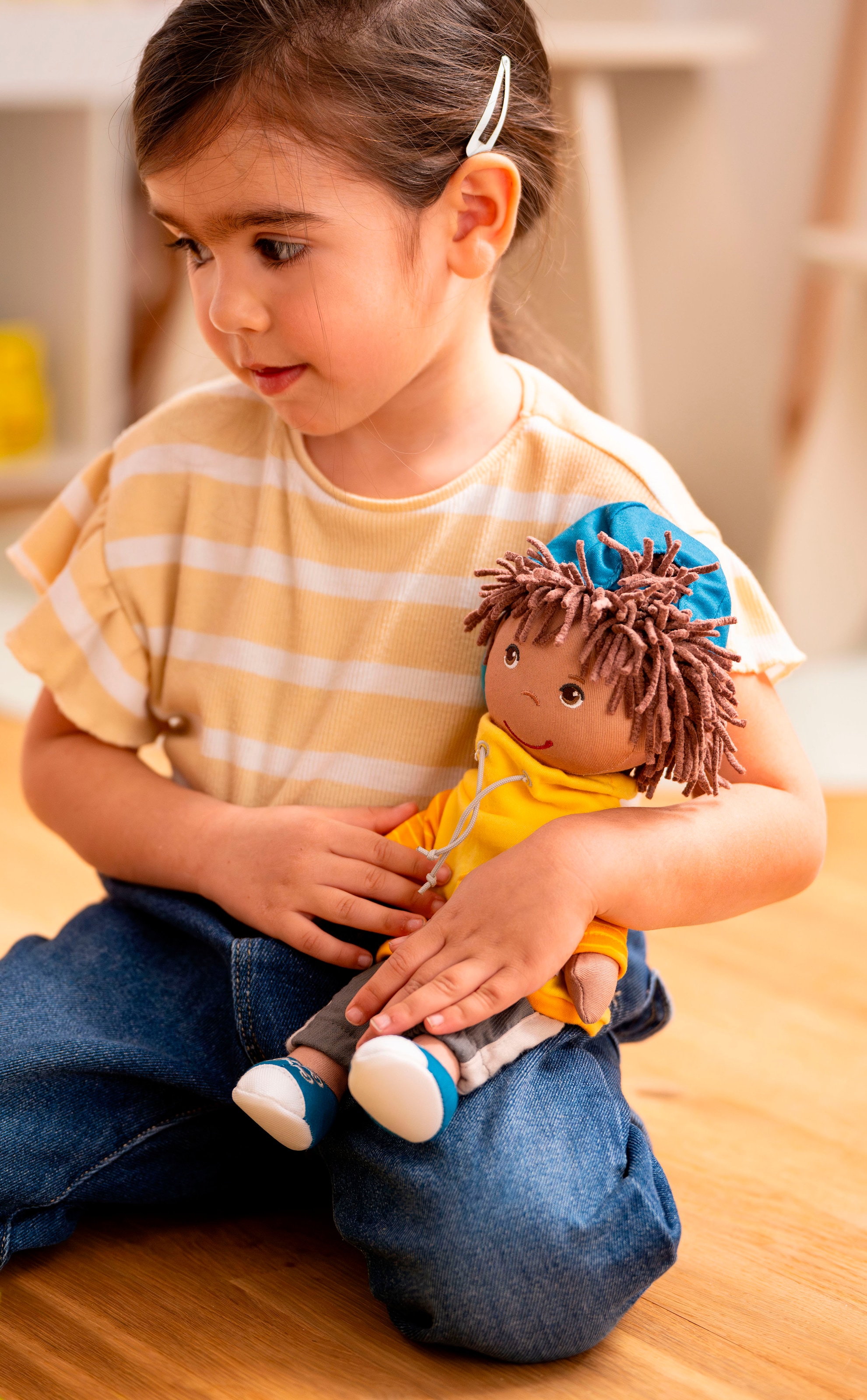 Haba Stoffpuppe »Bruno«, Mit Sweatshirt, Hose und Cap