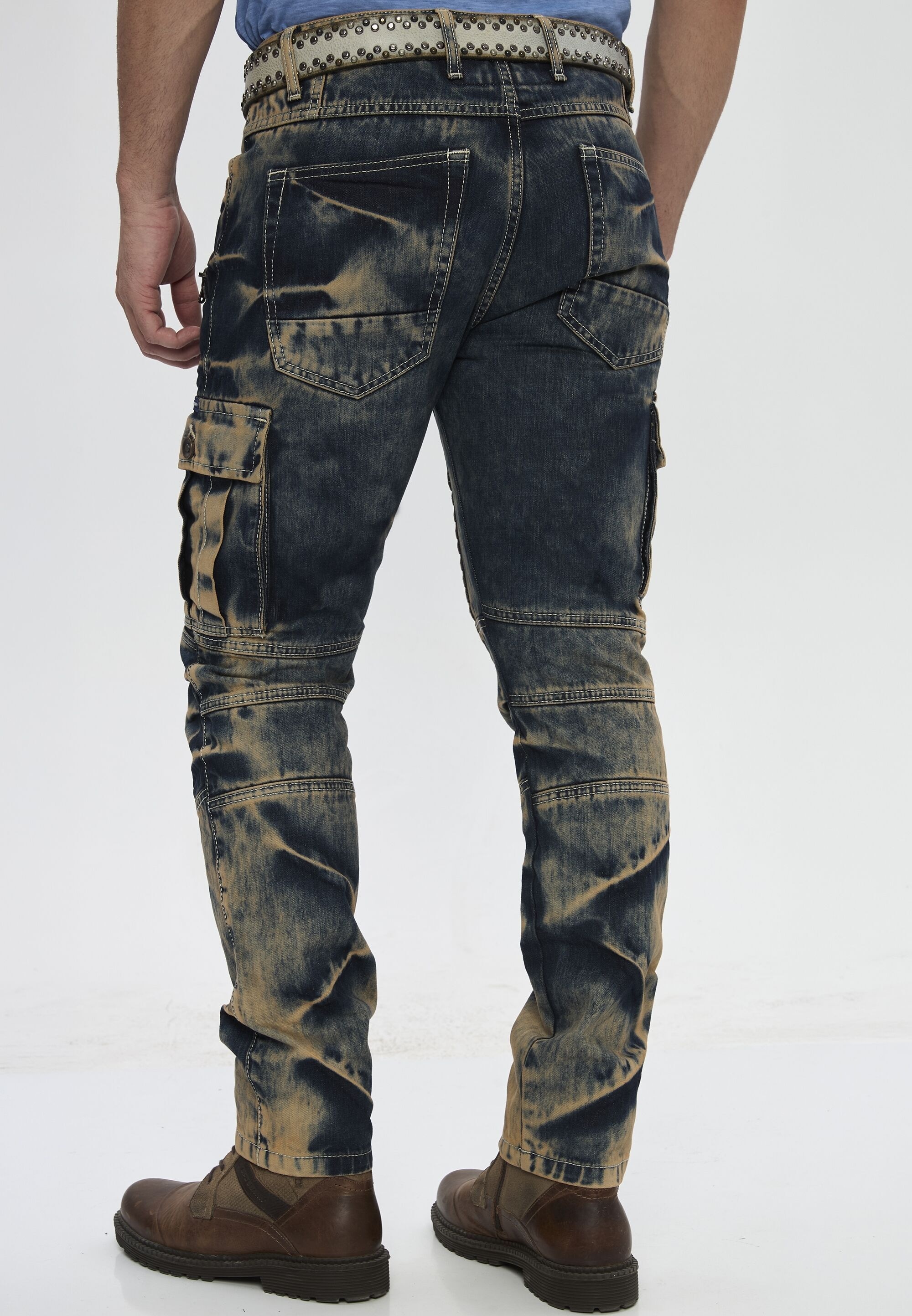 Cipo & Baxx Cargojeans »CD918« im Cargo-Style