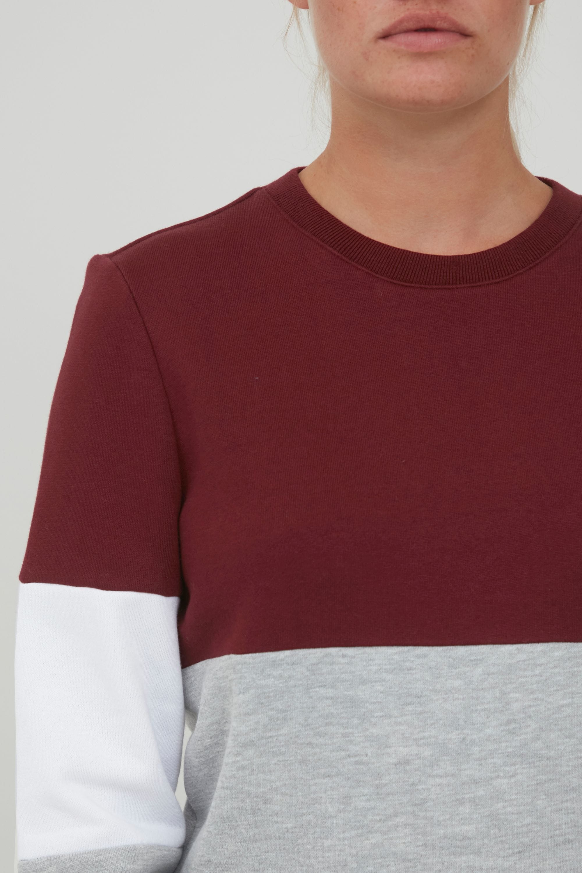 OXMO Rundhalspullover »Sweatpullover OXOmaya«