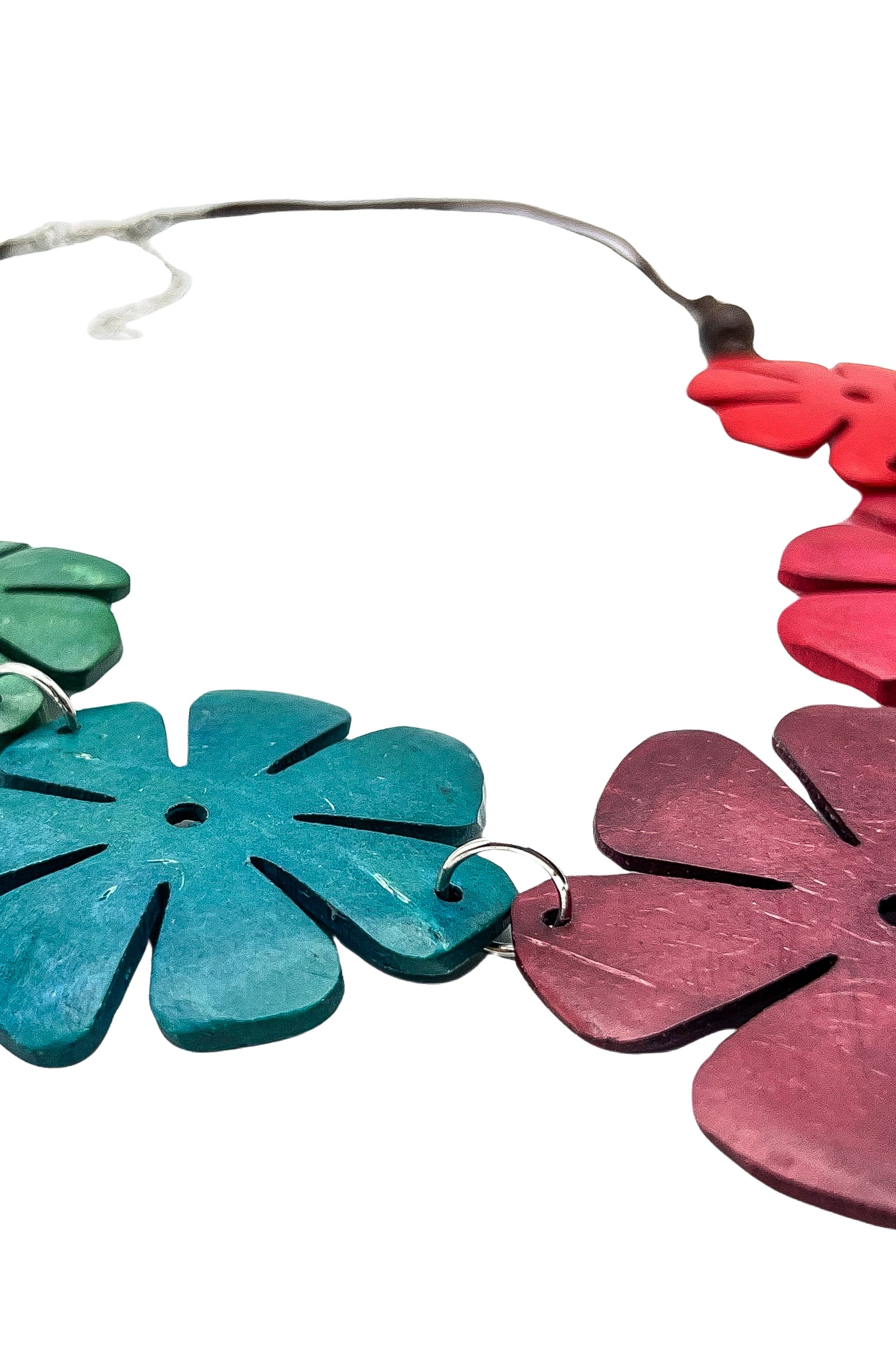 COLLEZIONE ALESSANDRO Kette mit Anhänger »Mayari«, mit Holzblüten in verschiedenen Größen