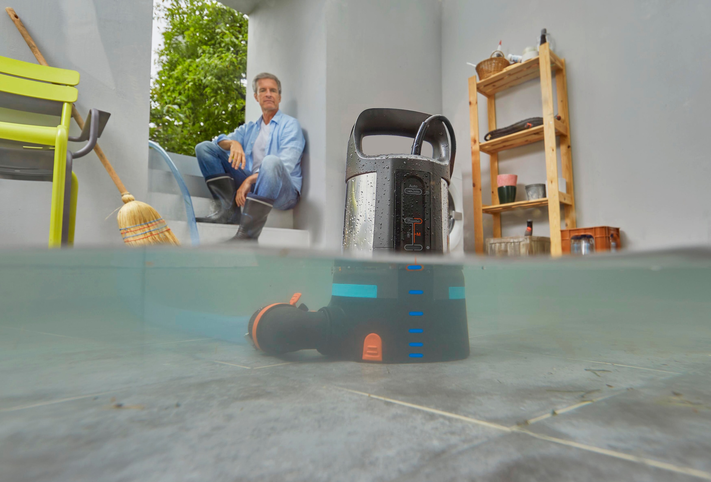 GARDENA Klarwasserpumpe »Tauchpumpe 11000 Aquasensor, 9034-20«, 11000 l/h max. Fördermenge