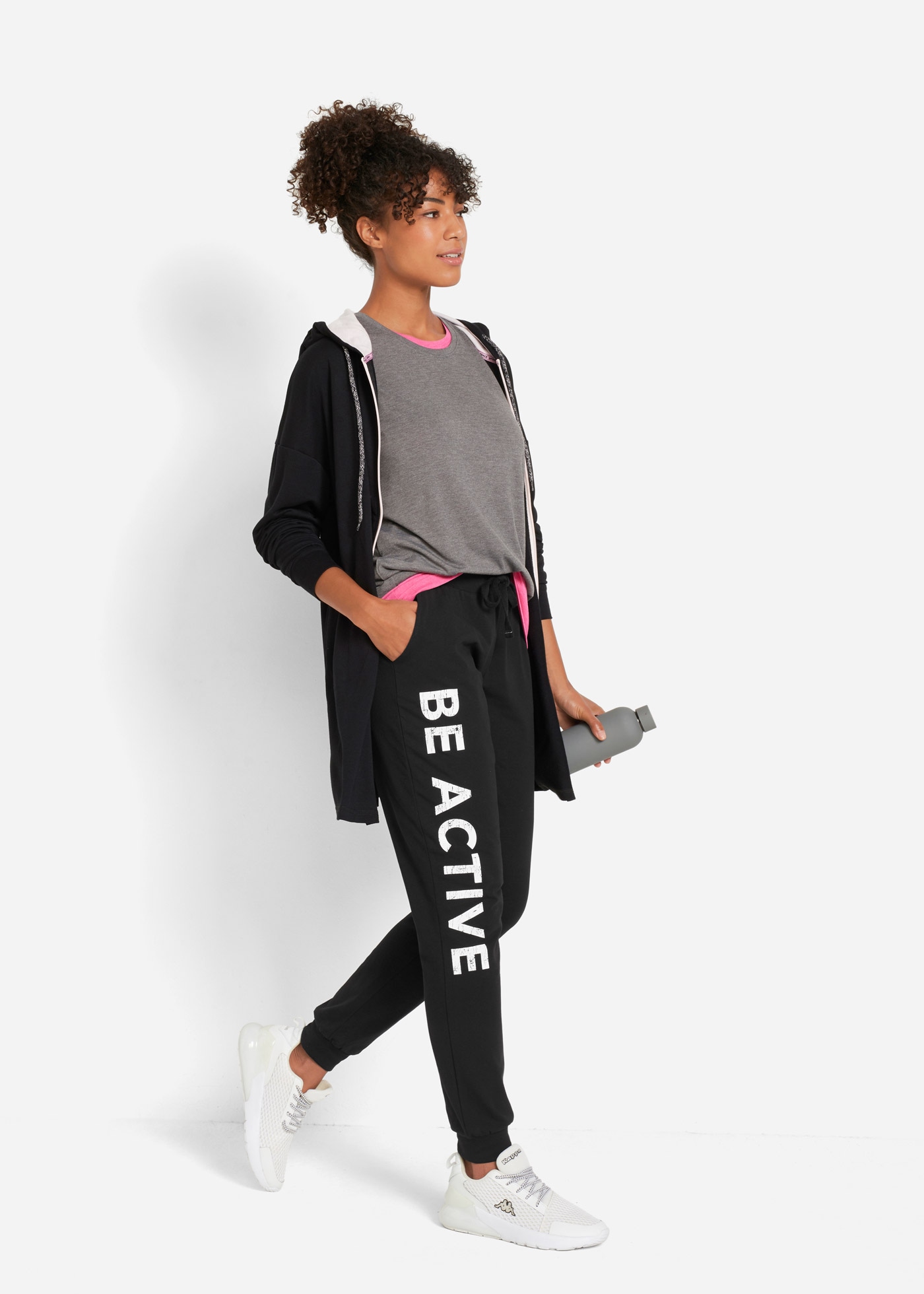 bonprix Jogginghose  aus Baumwolle mit Stretch, mit Eingriffstaschen, lockere Passform