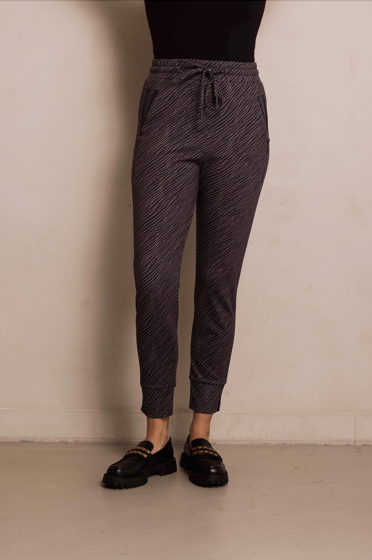 Zhrill Stoffhose "ZHFABIA" Regular Fit, mit Tunnelzug, im Zebra Animal-Print