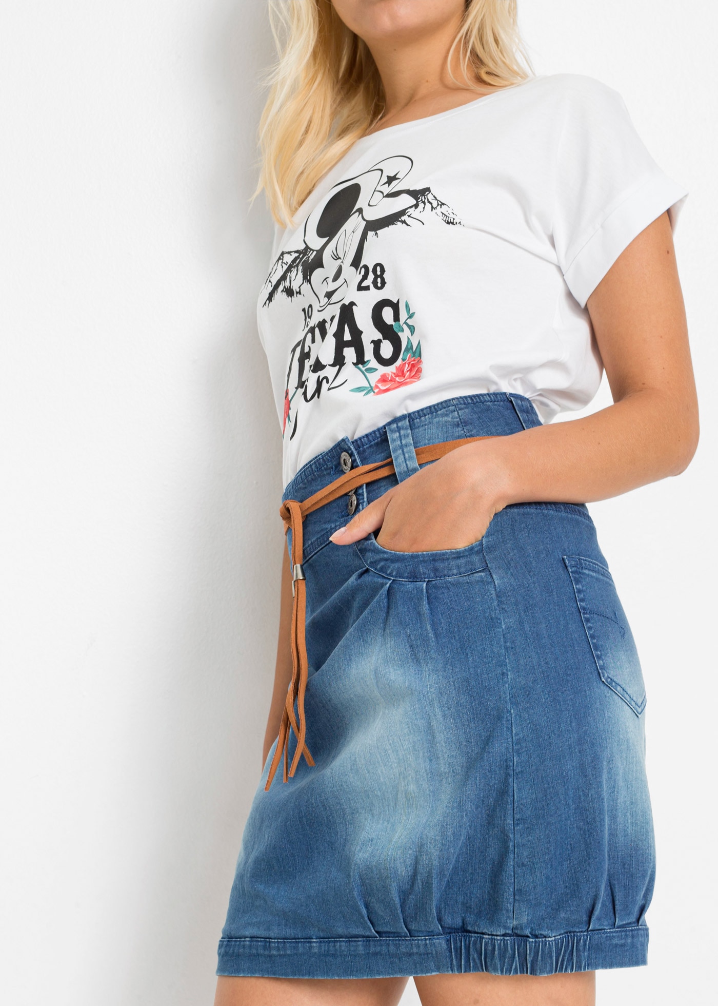 bonprix Jeansrock Inklusive schmalen Doppelgürtel mit Perlenverzierung