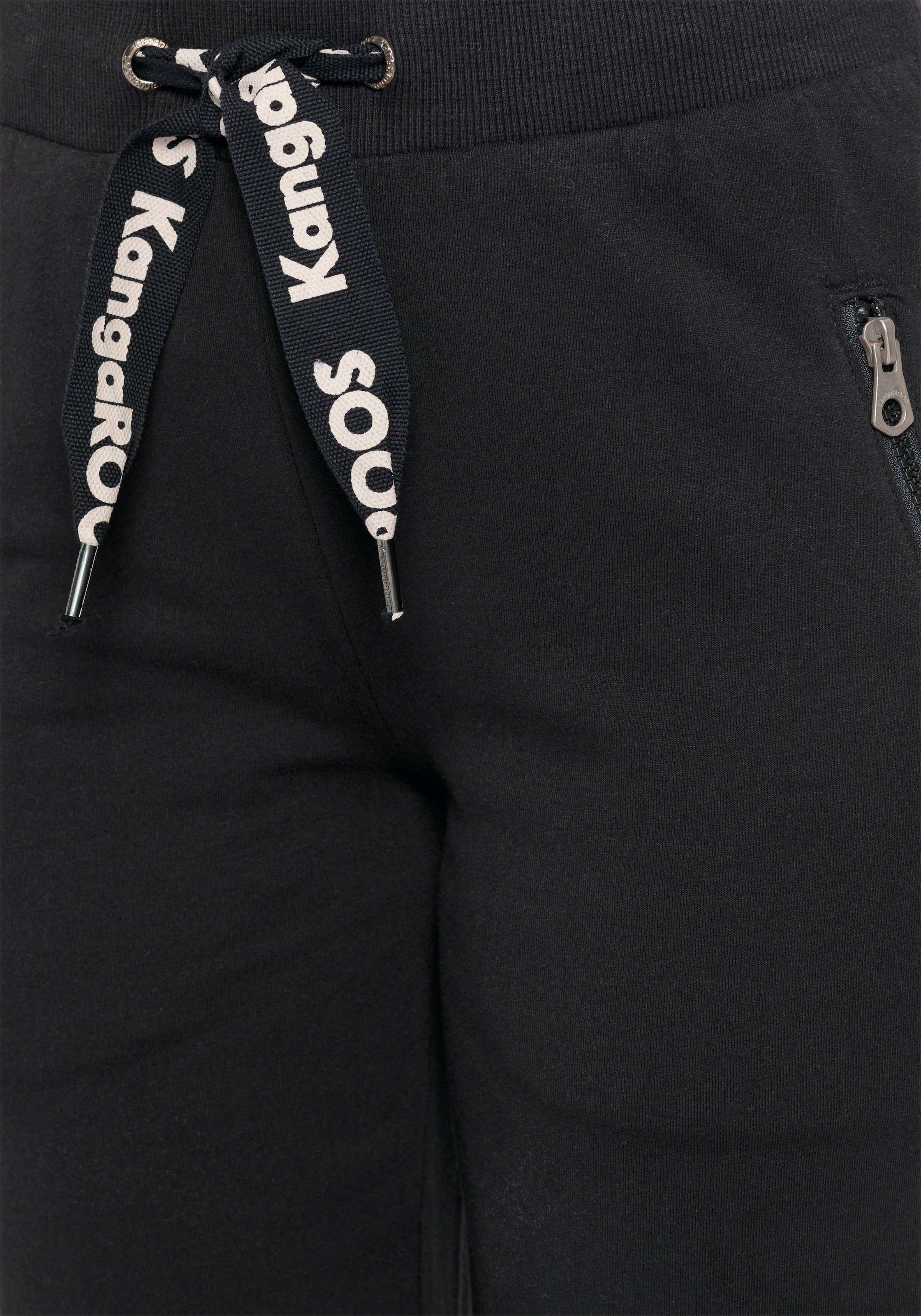 KangaROOS Jogginghose, mit Zippertaschen und Logo Band