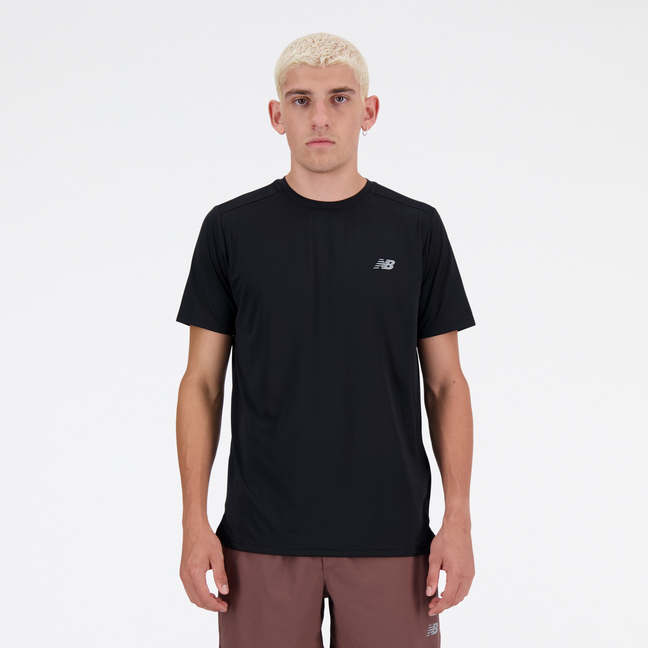 New Balance Laufshirt "Sport Essentials T-Shirt Mens TOP-36319" mit Kurzarm-Design, atmungsaktiv, schnell trocknend, Regular Fit