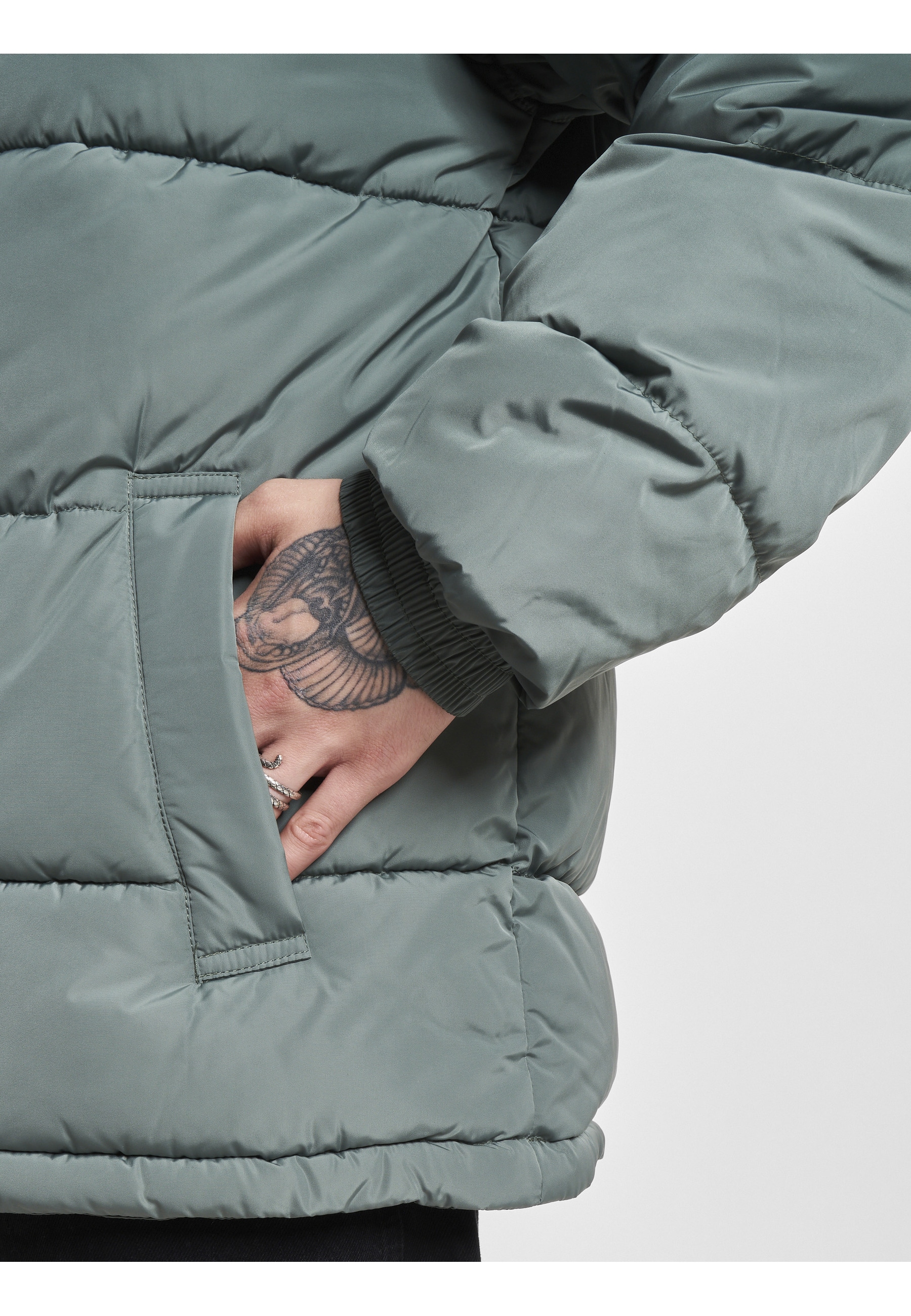 Karl Kani Winterjacke »Karl Kani Damen KM233-058-1 KK Retro Hooded Puffer Jacket« 1 Stk. tlg. mit Kapuze