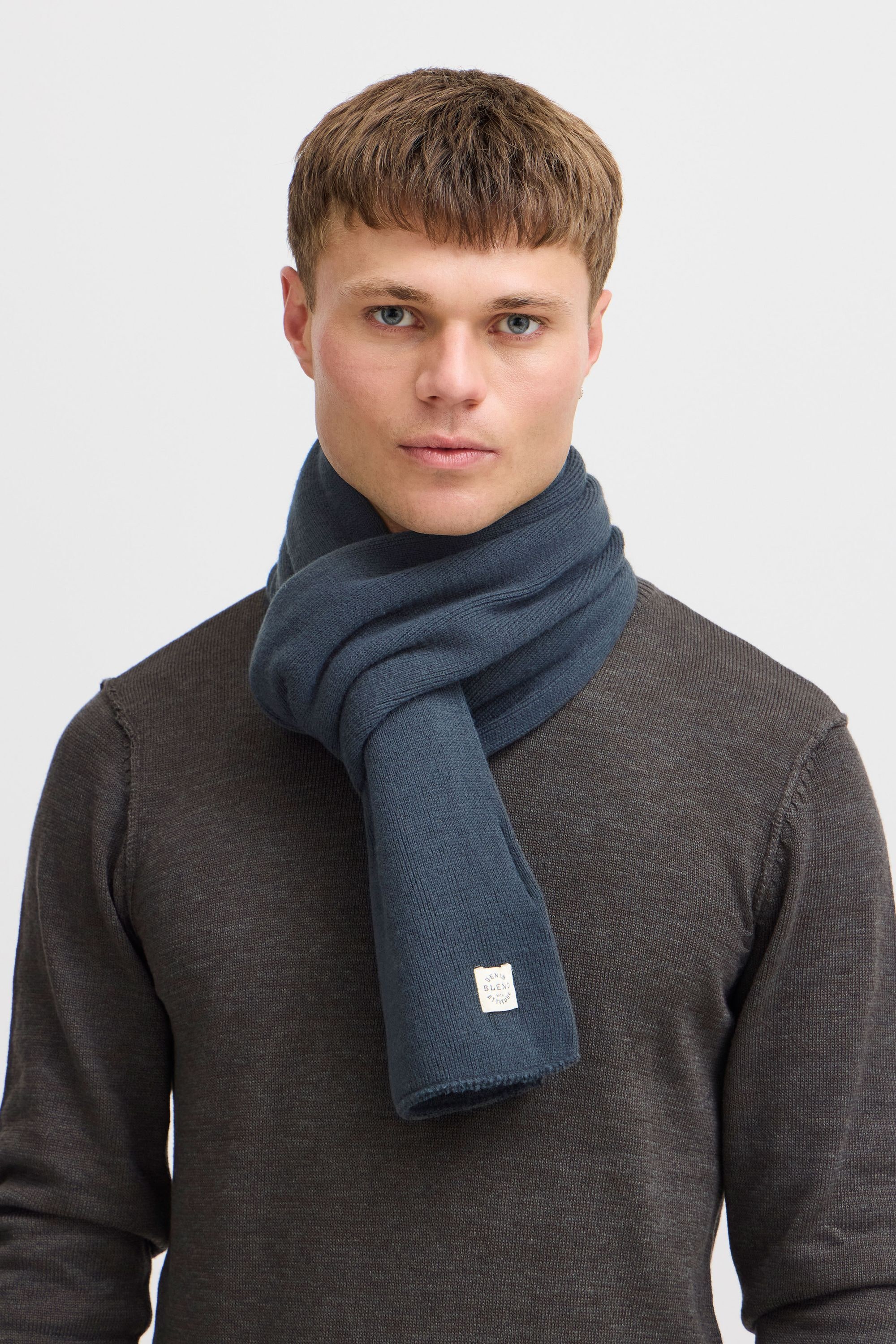 Blend Strickschal "BHScar", Schal mit Logobadge günstig online kaufen