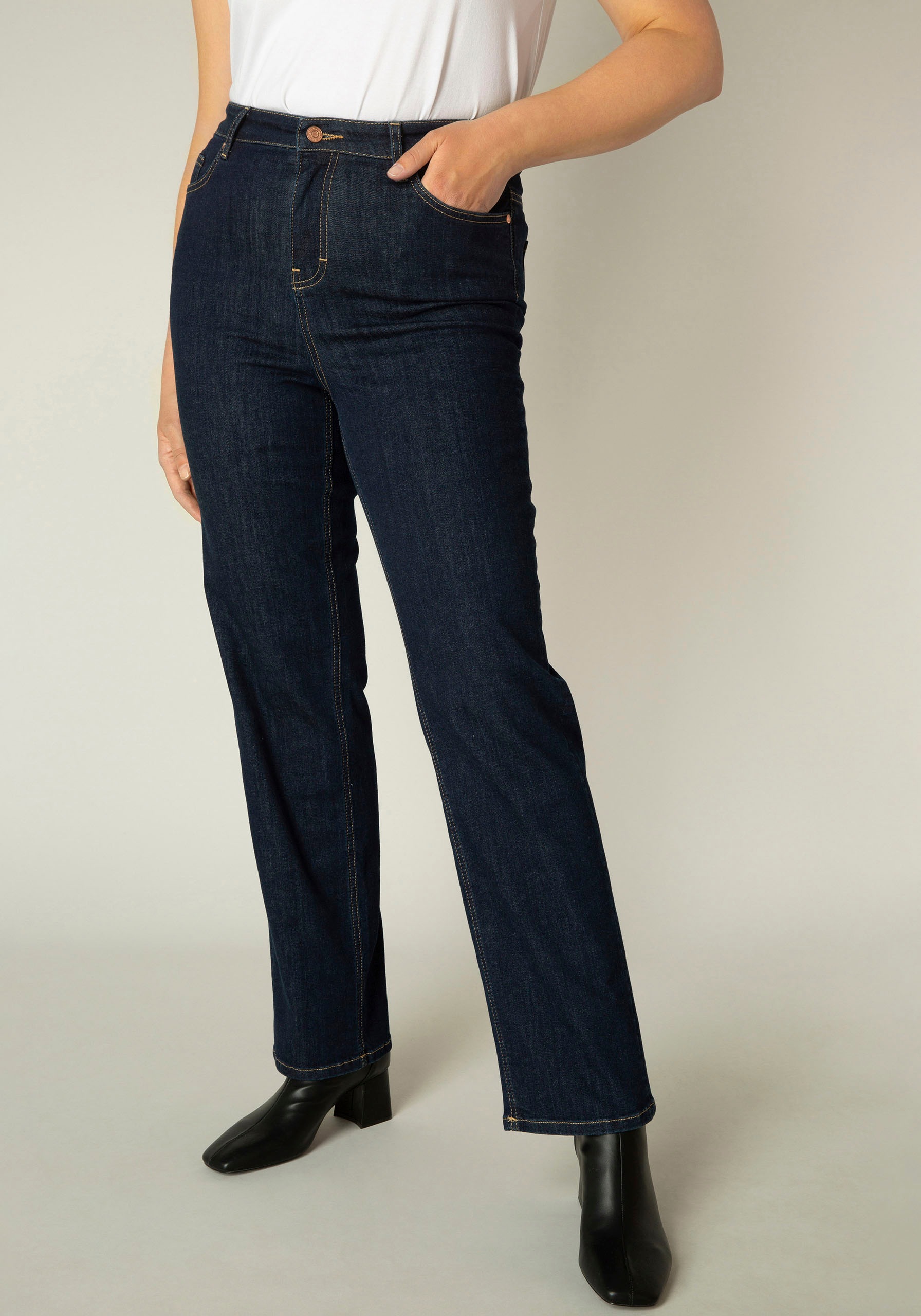 Base Level Curvy Straight-Jeans »Ayda« High Waist