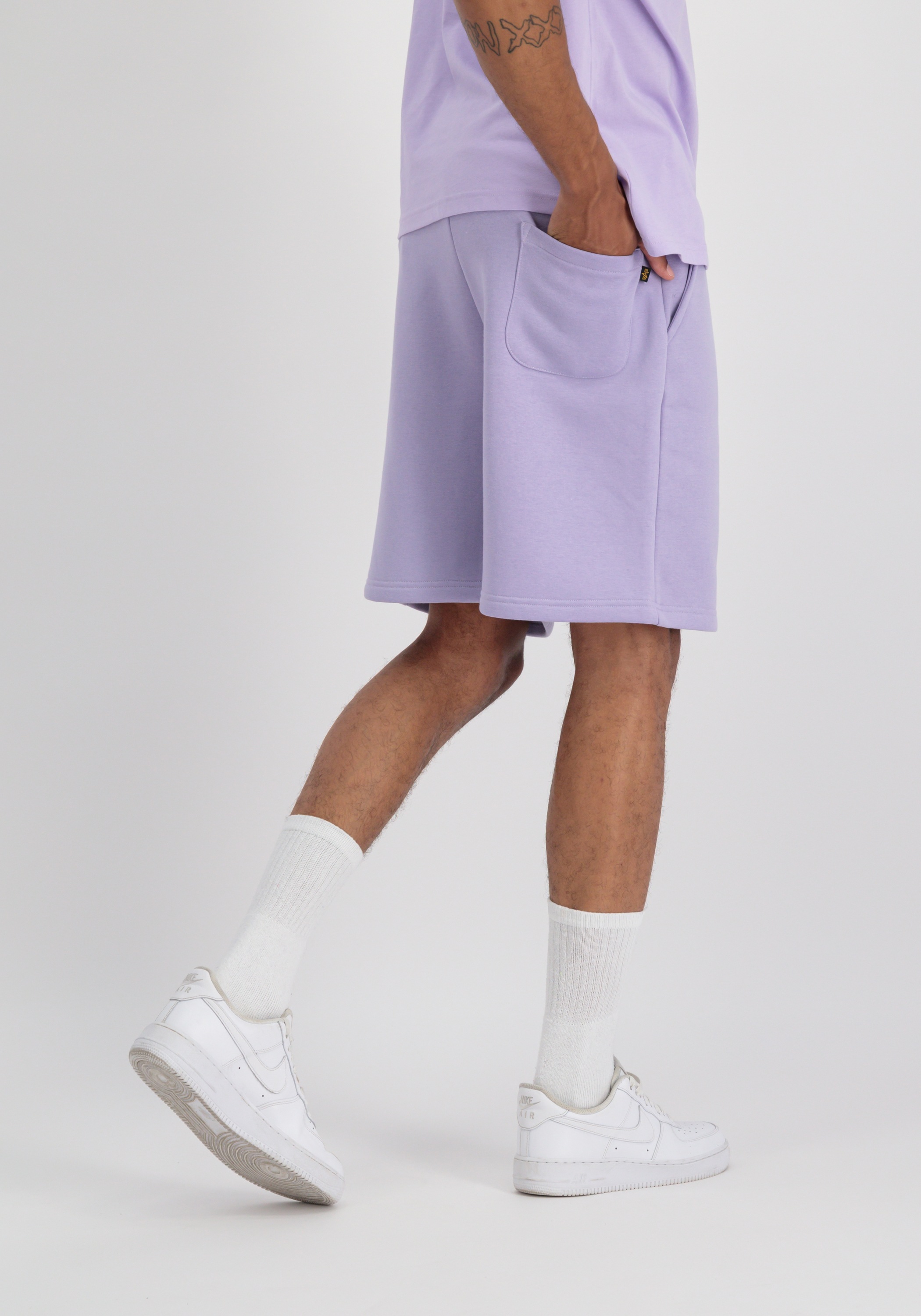 Thumbnail - Alpha Industries Sweatshorts "Unisex EMB Short"