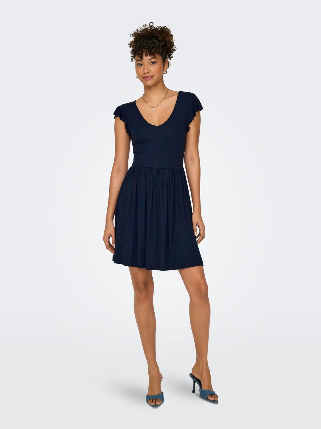 ONLY Jerseykleid »ONLBELIA S/L DRESS JRS« Viskosemischung, regular fit, V-Ausschnitt