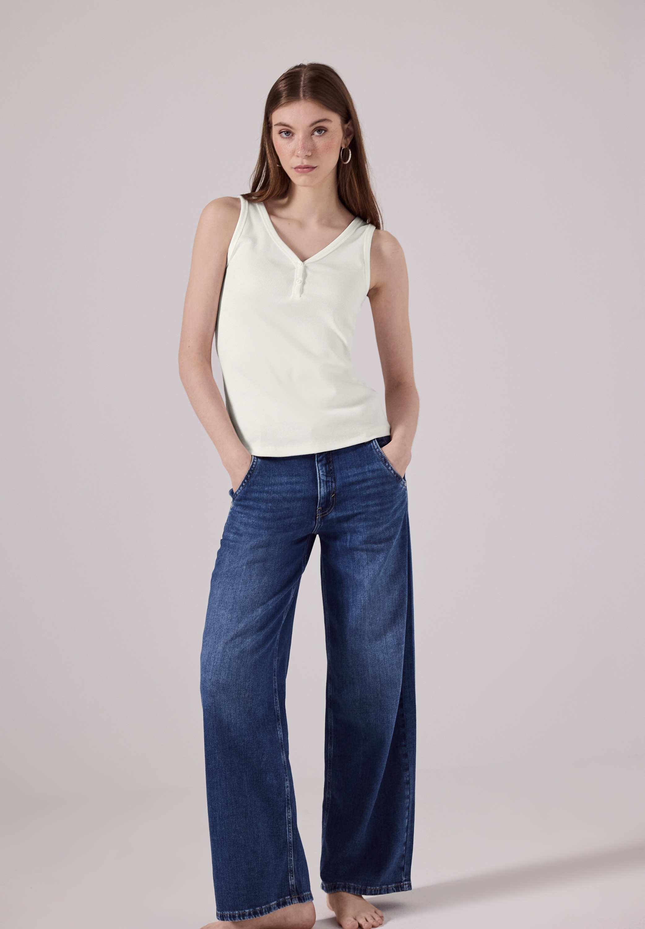 STREET ONE STUDIO T-Shirt mit V-Ausschnitt