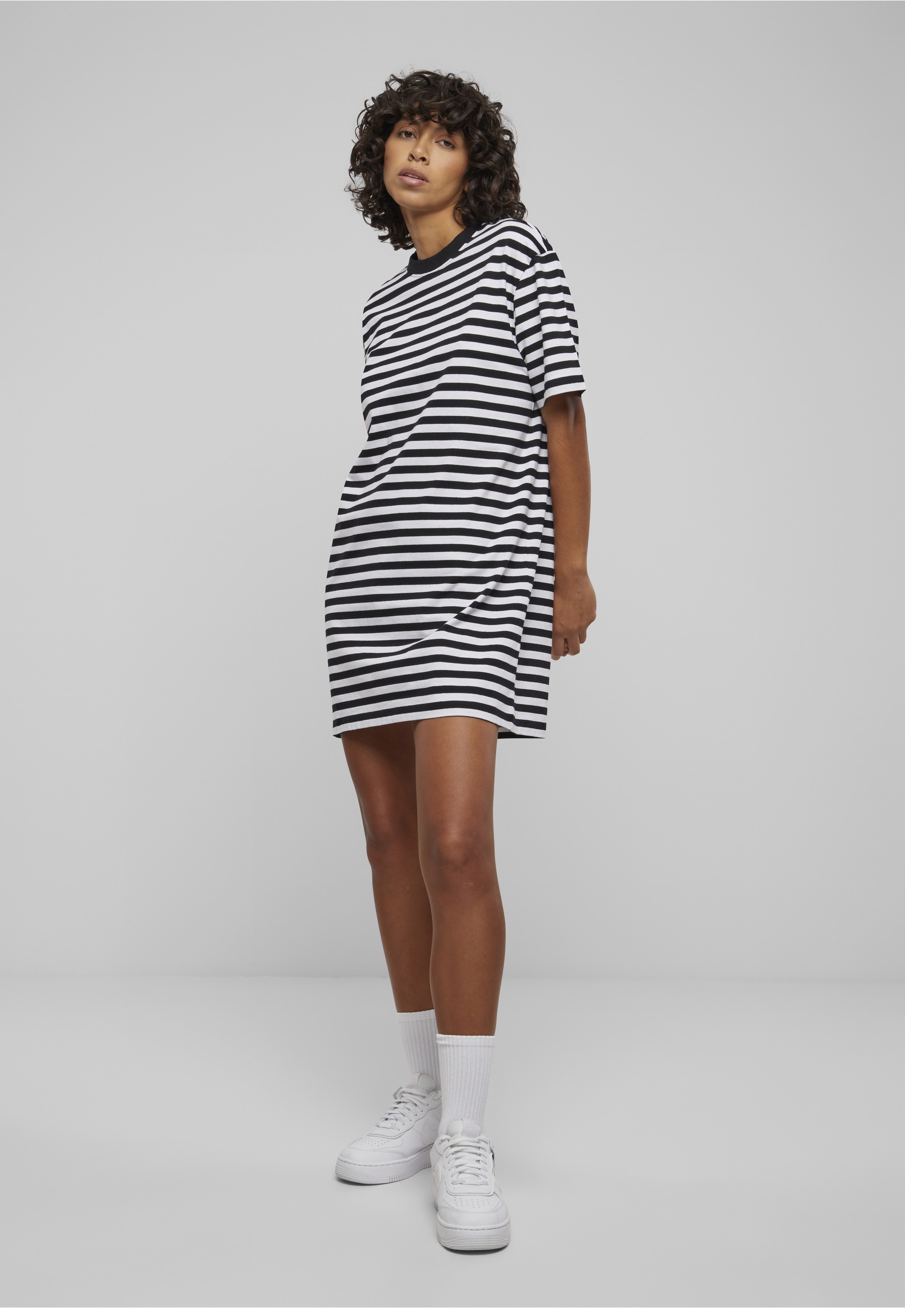 URBAN CLASSICS Shirtkleid »Urban Classics Damen Ladies Oversized Striped Tee Dress« 1 Stk. tlg.