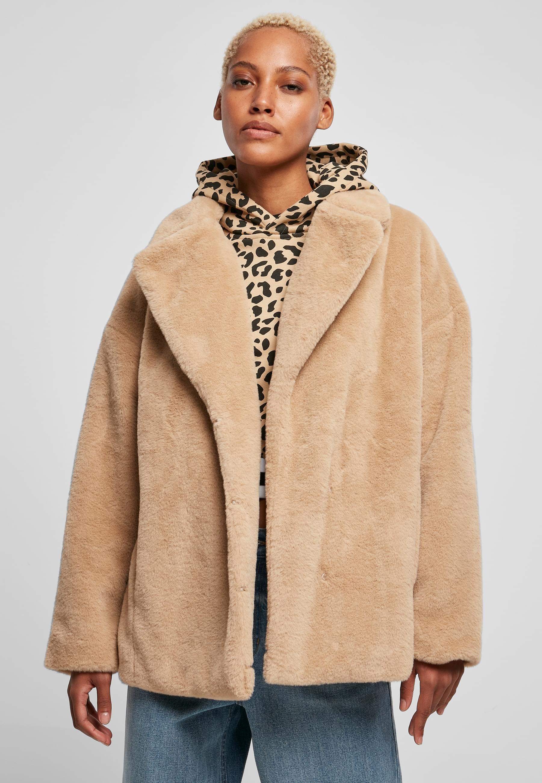 URBAN CLASSICS Winterjacke »Urban Classics Damen Ladies Lapel Teddy Jacket«, (1 St.), ohne Kapuze