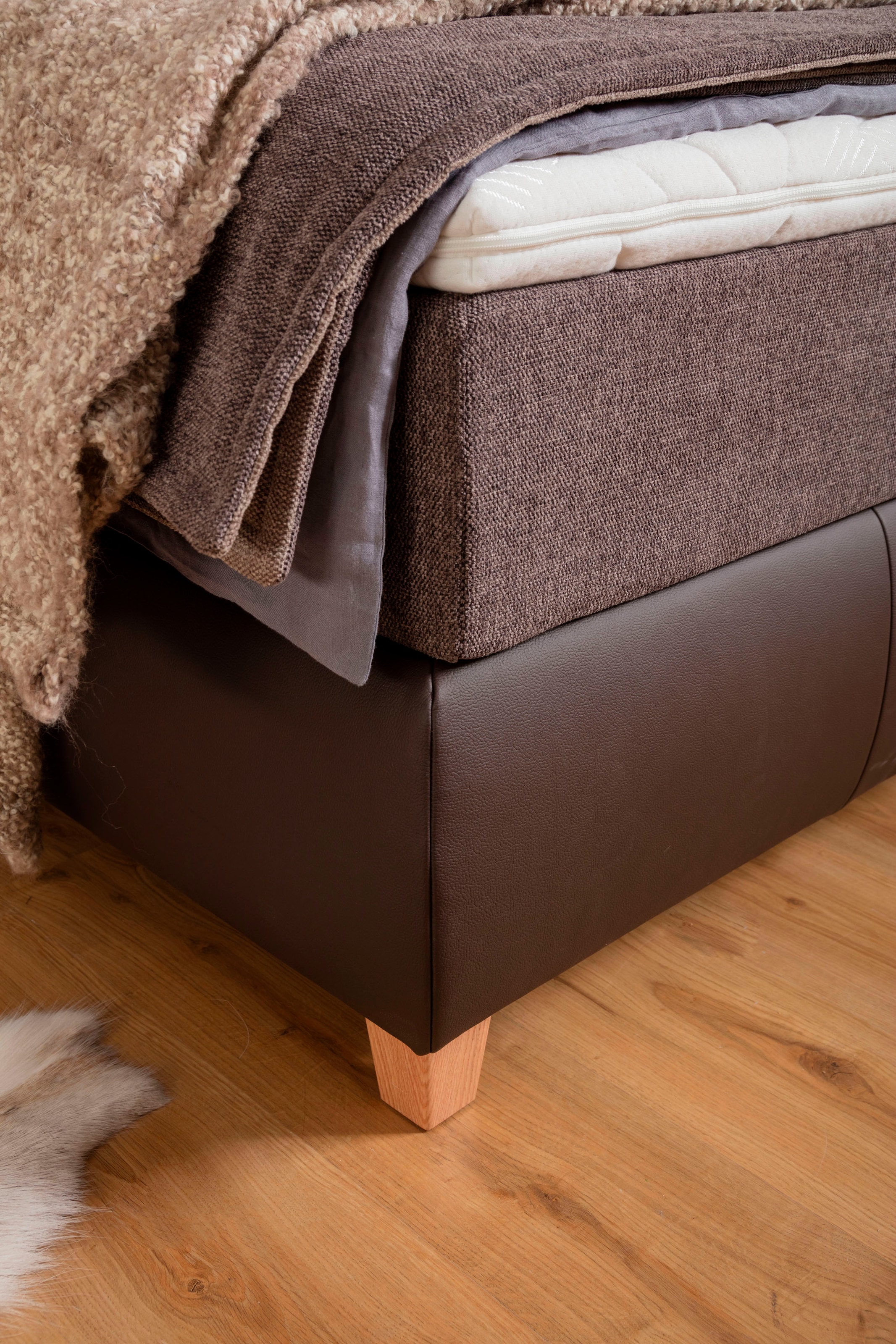 alina Boxspringbett »Luella«, ADA trendline Boxspringbett, inkl. Matratze und Viscoschaum-Topper