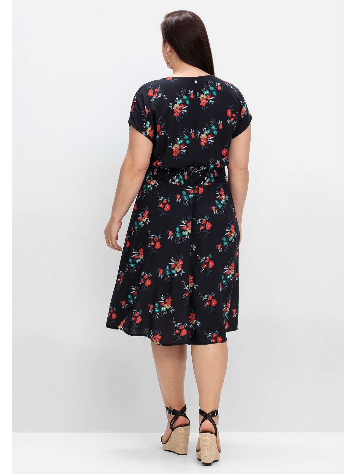 Sheego Sommerkleid »Große Größen«, mit floralem Print und weitem Rockteil