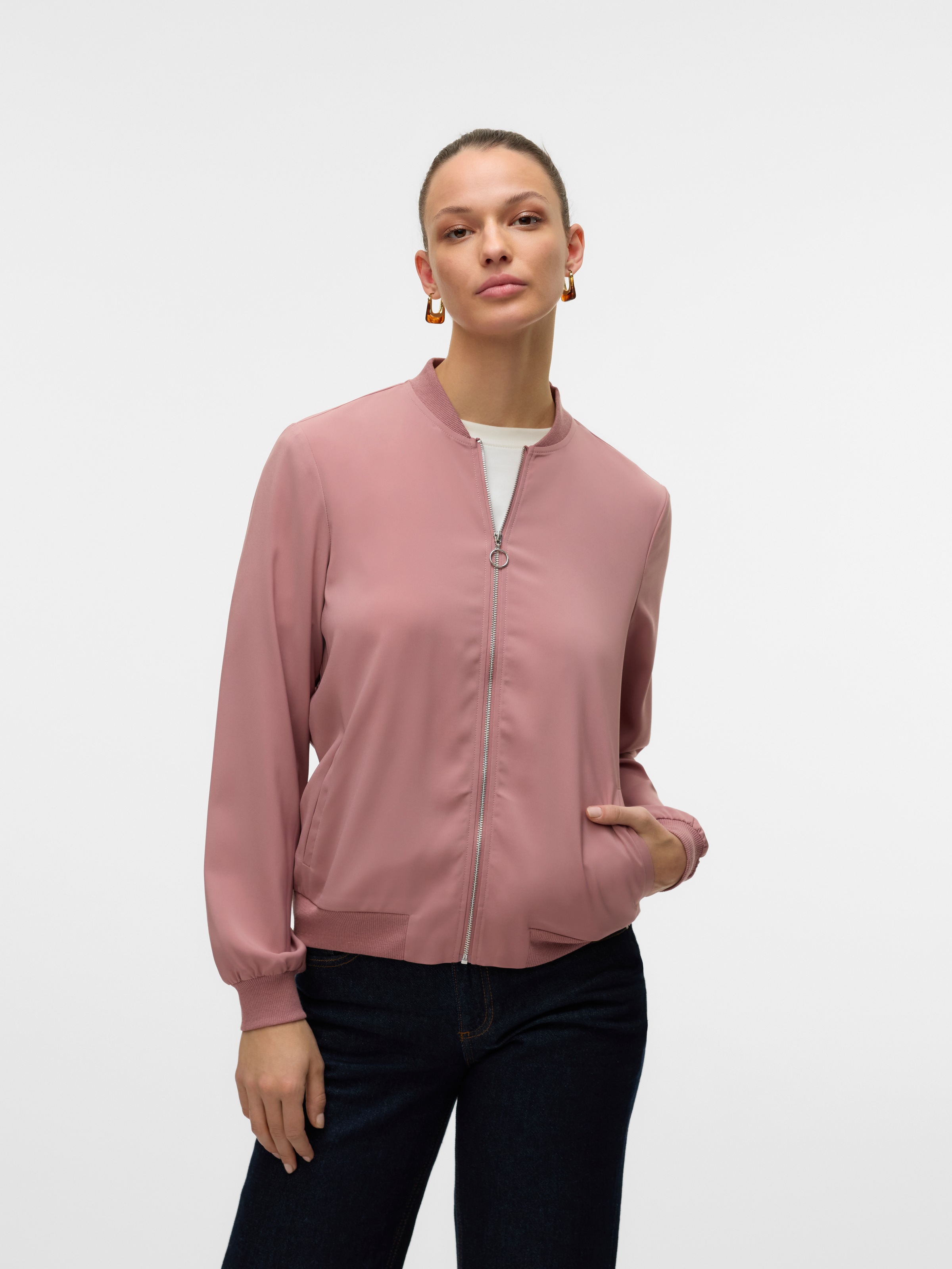 Vero Moda "VMCOCO L/S BOMBER NOOS" in modisch kurzer Form, mit Stretch günstig online kaufen