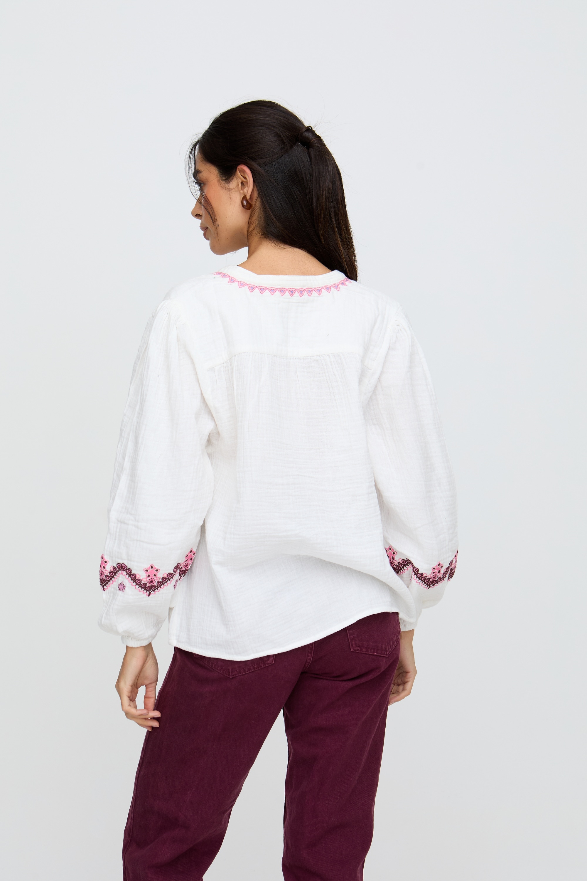 RAFFYA Hemdbluse »Dina V-Neck Embroidered Blouse Damen«