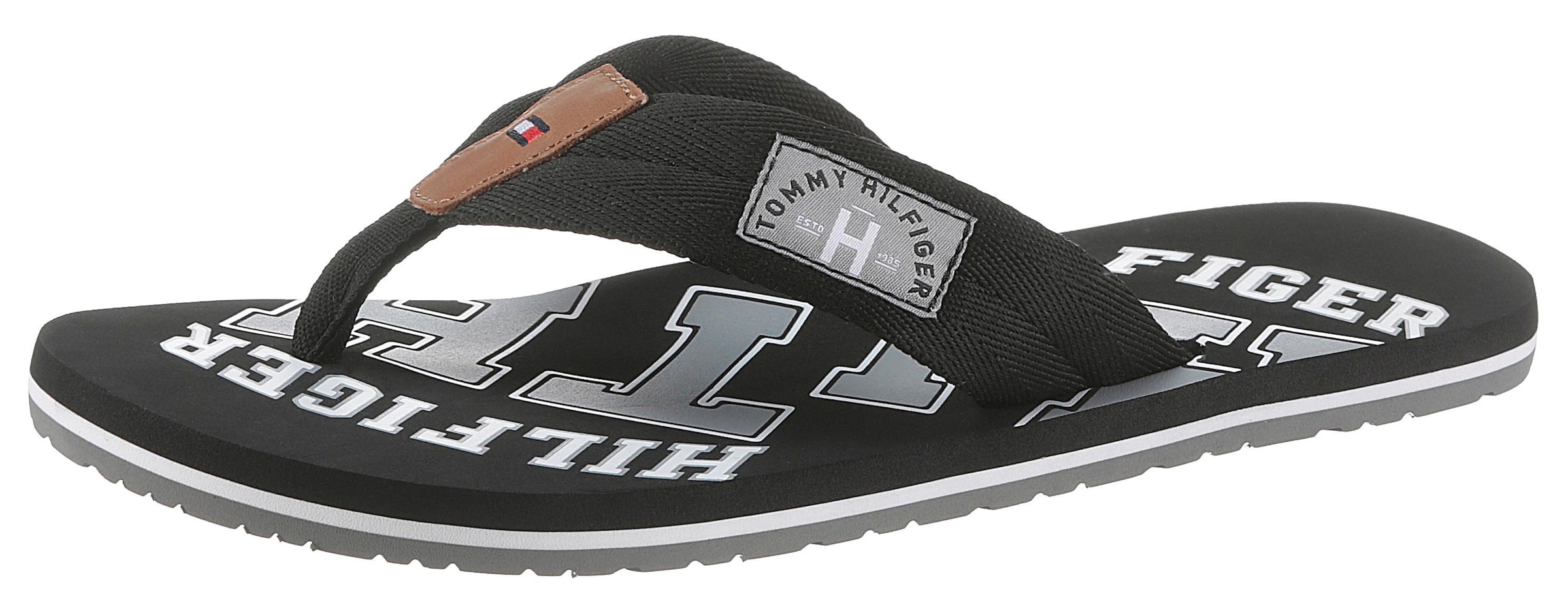 Tommy Hilfiger Zehentrenner »ESSENTIAL TH BEACH SANDAL«, Sommerschuh, Schlappen, Poolslides, Badeschuh, mit Logo Print