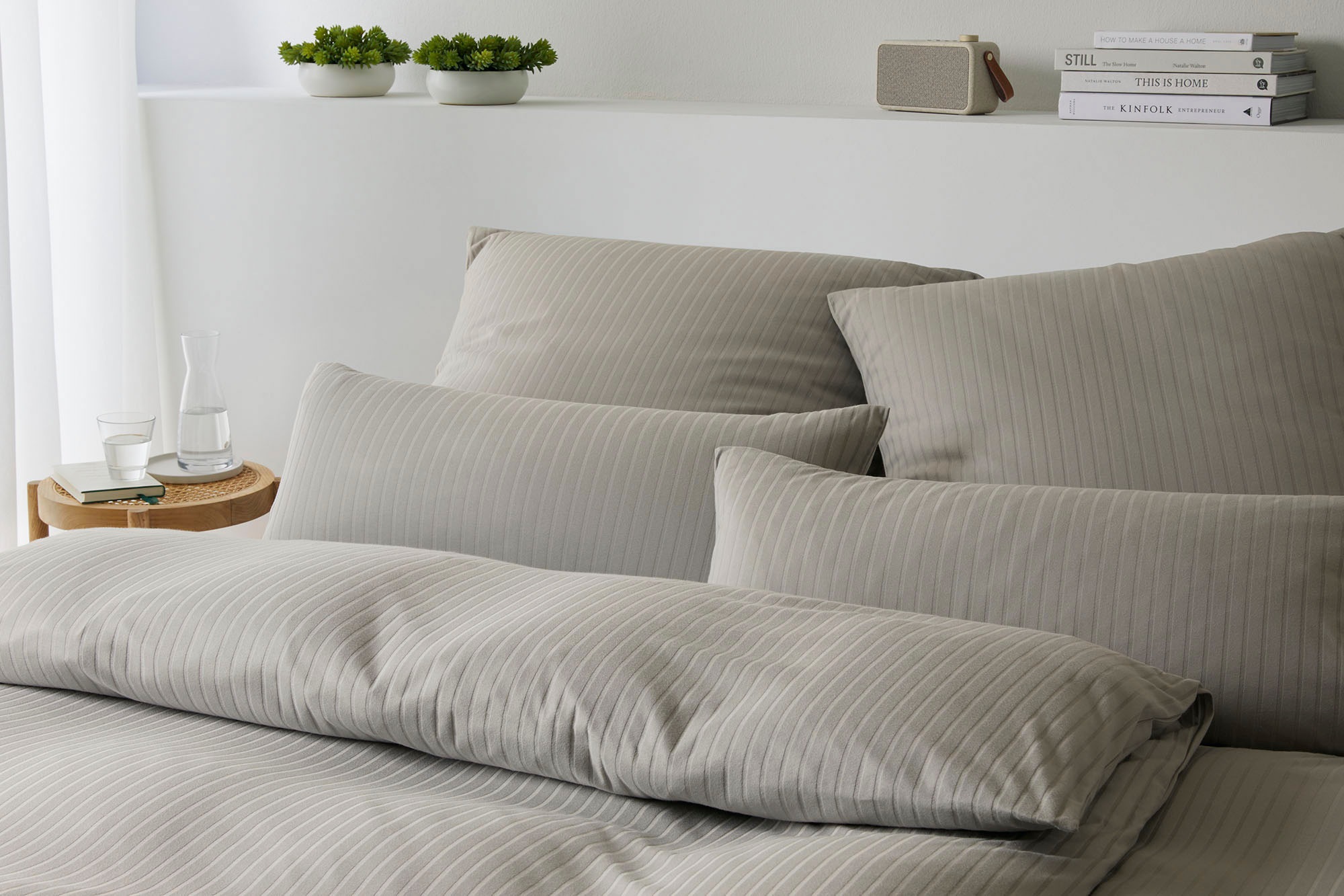 Elegante Bettwäsche "Solid Stripe" 2 Stk. angenehmes Hautgefühl günstig online kaufen