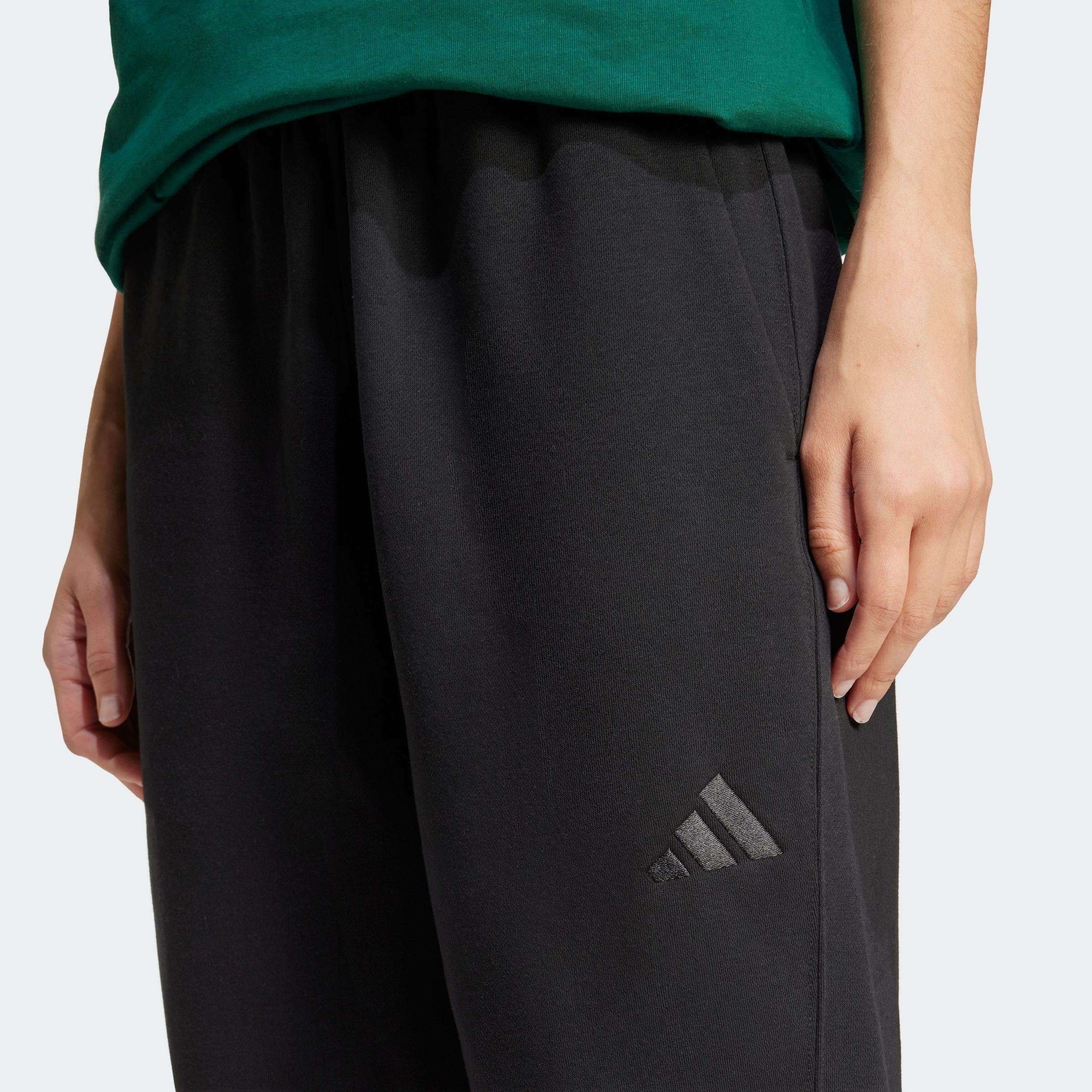 adidas Sportswear Sporthose »W ALL SZN PT«, (1 tlg.)