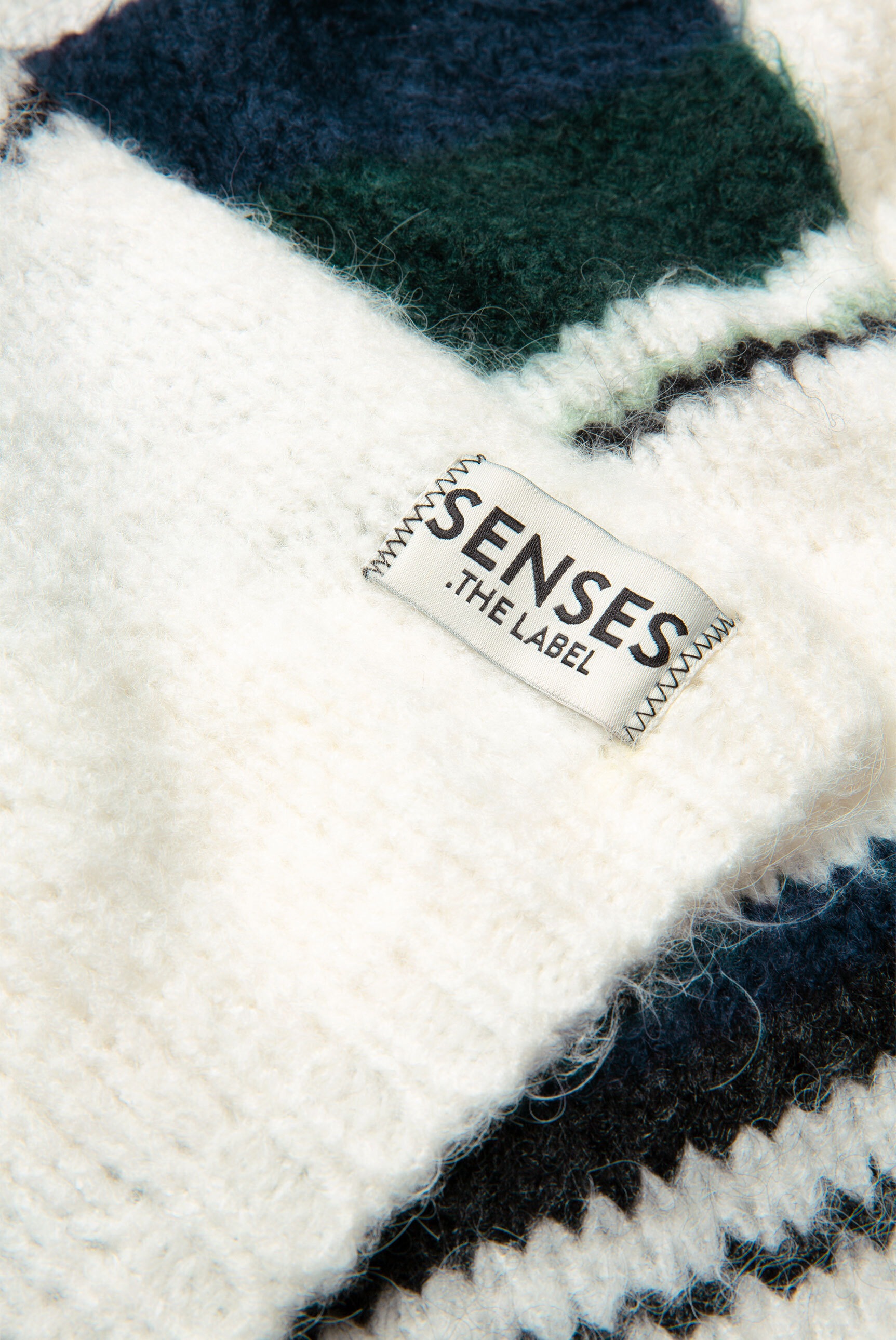 SENSES.THE LABEL Strickschal