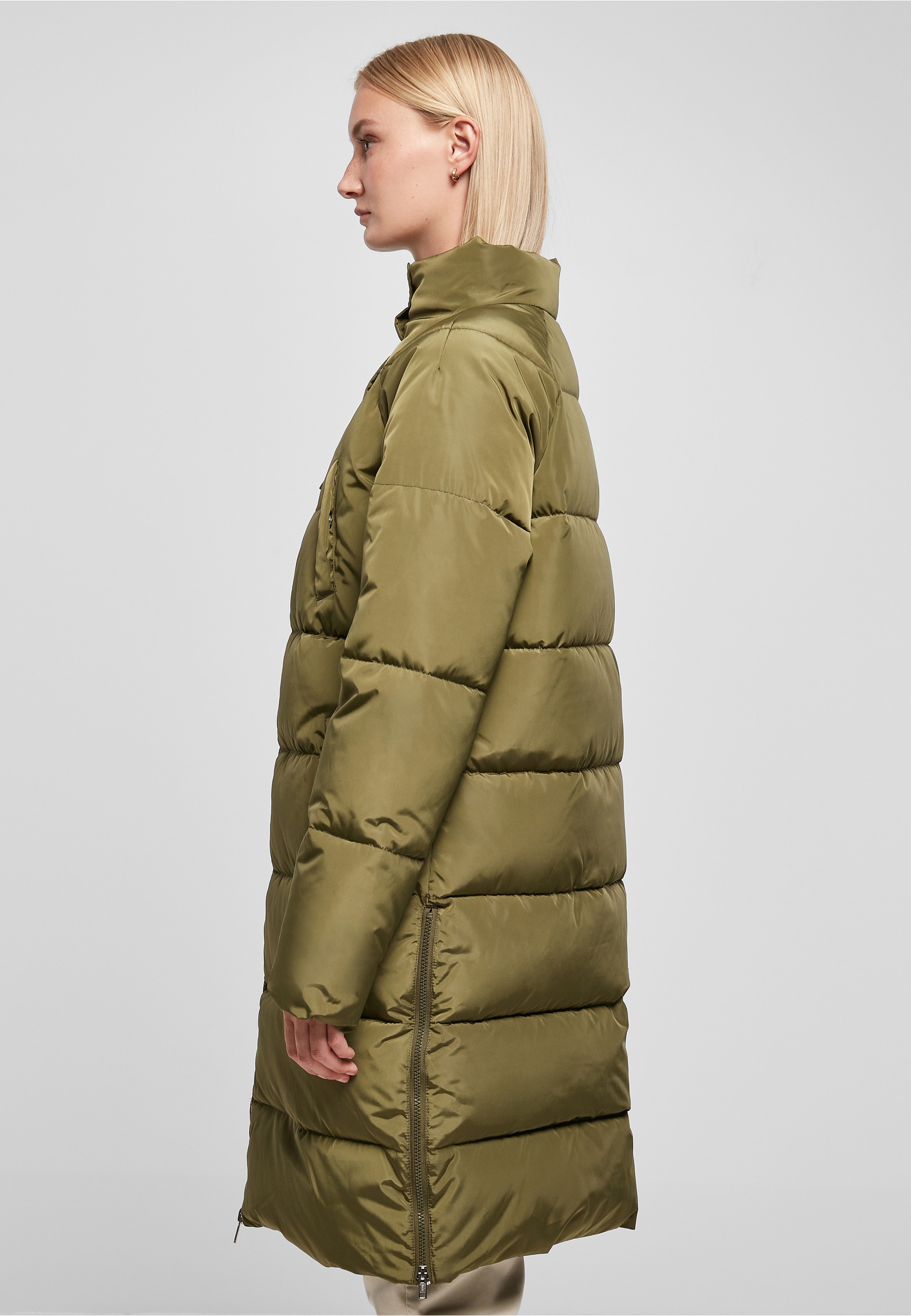 URBAN CLASSICS Winterjacke »Urban Classics Damen Ladies High Neck Puffer Coat« 1 Stk. tlg. ohne Kapuze